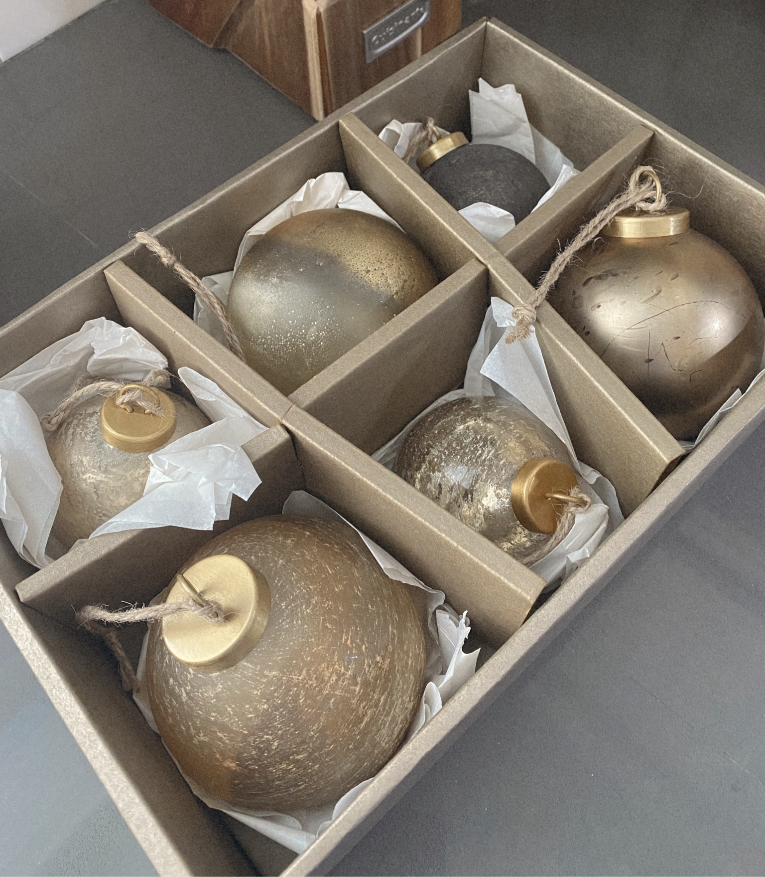 Crate & Barrel ornaments ✨

Christmas decor, holiday home, seasonal styling, neutral decor

#LTKhome #LTKfindsunder50 #LTKSeasonal