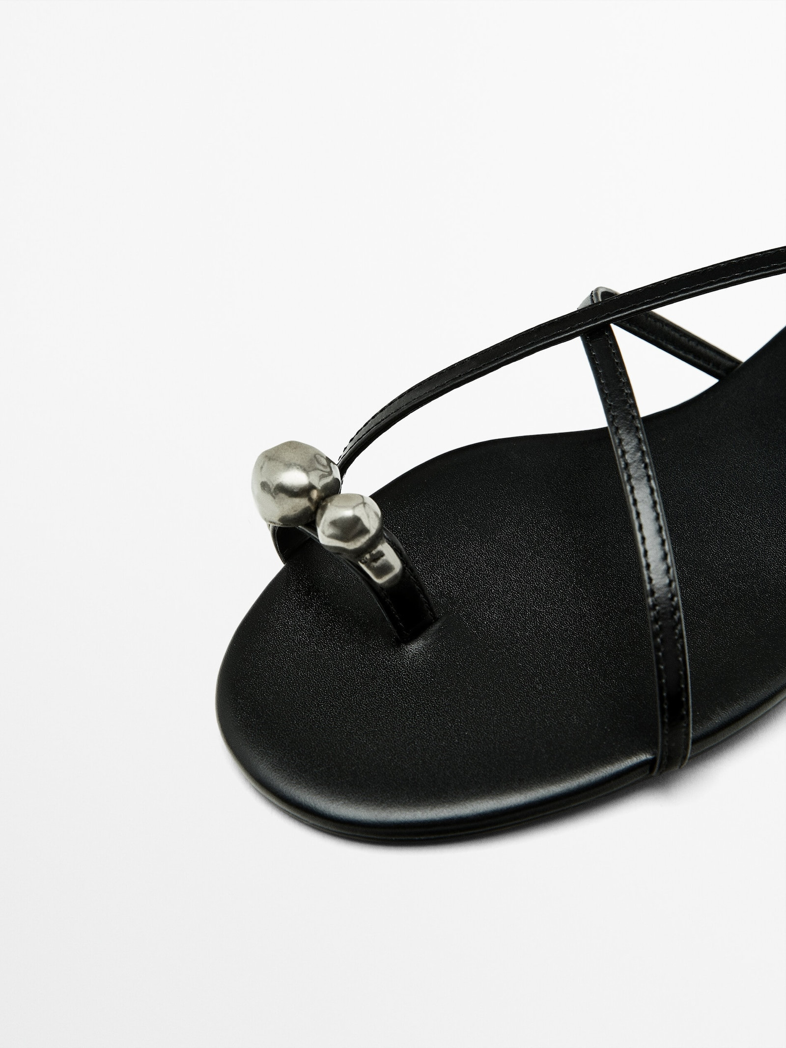 Metal piece toe strap sandals | Massimo Dutti UK