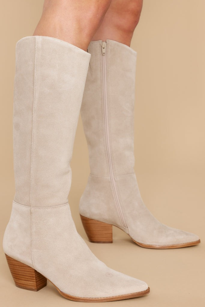 Bruna Oat Western Boots | Red Dress 