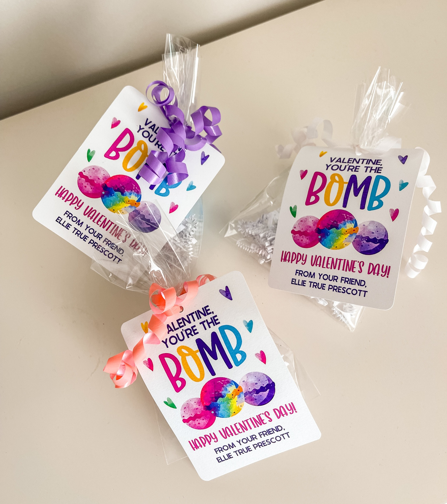 Kid food free Valentine idea for school! “Valentine, You’re the Bomb!” Bath bomb Valentine 💗💙 #valentines #kidvalentines #diyvalentines #foodfreevalentines #valentinesday #schoolvalentines

#LTKSeasonal #LTKkids