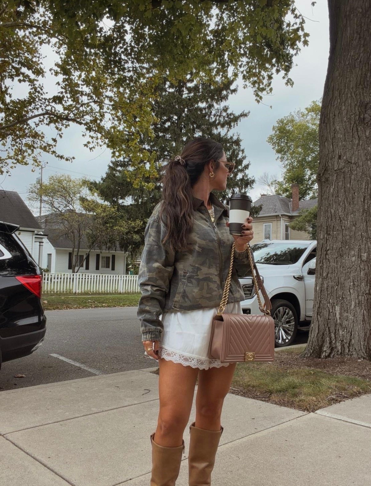 Camo, lace, and boots for the cutest fall ootd 🍂🤎