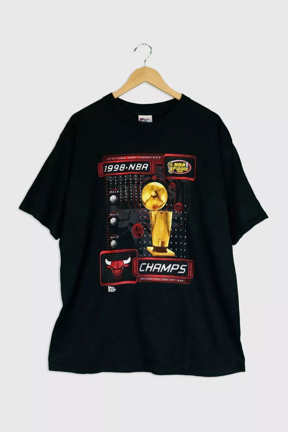 Vintage 1998 NBA Chicago Bulls 6 Time Champ T Shirt | Urban Outfitters (US and RoW)
