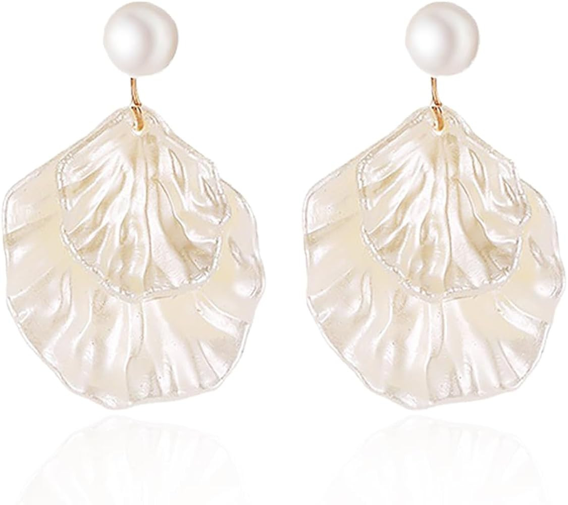 Fashion Pearl Sea Shell Dangle Earrings,Geometric Irregularity Conch Sea Shell Drop Earrings Simp... | Amazon (US)