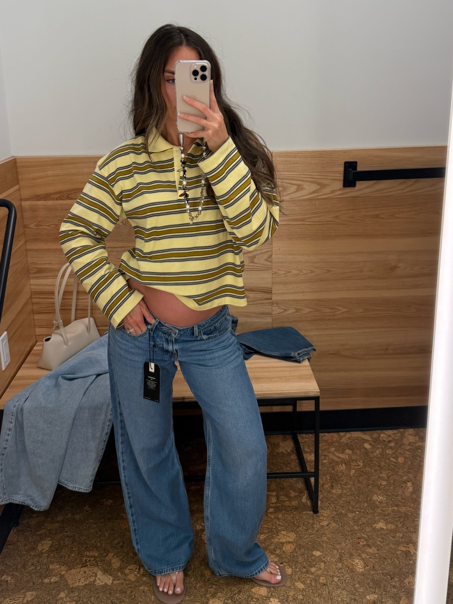 Size 27 (bought a 28 to be able to wear longer )