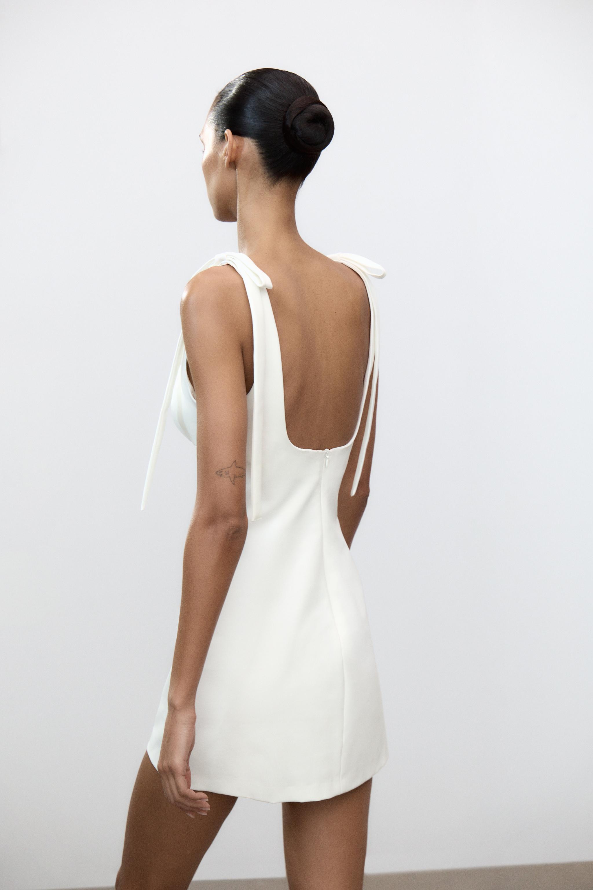 FITTED SHORT DRESS WITH BOWS | Zara UK