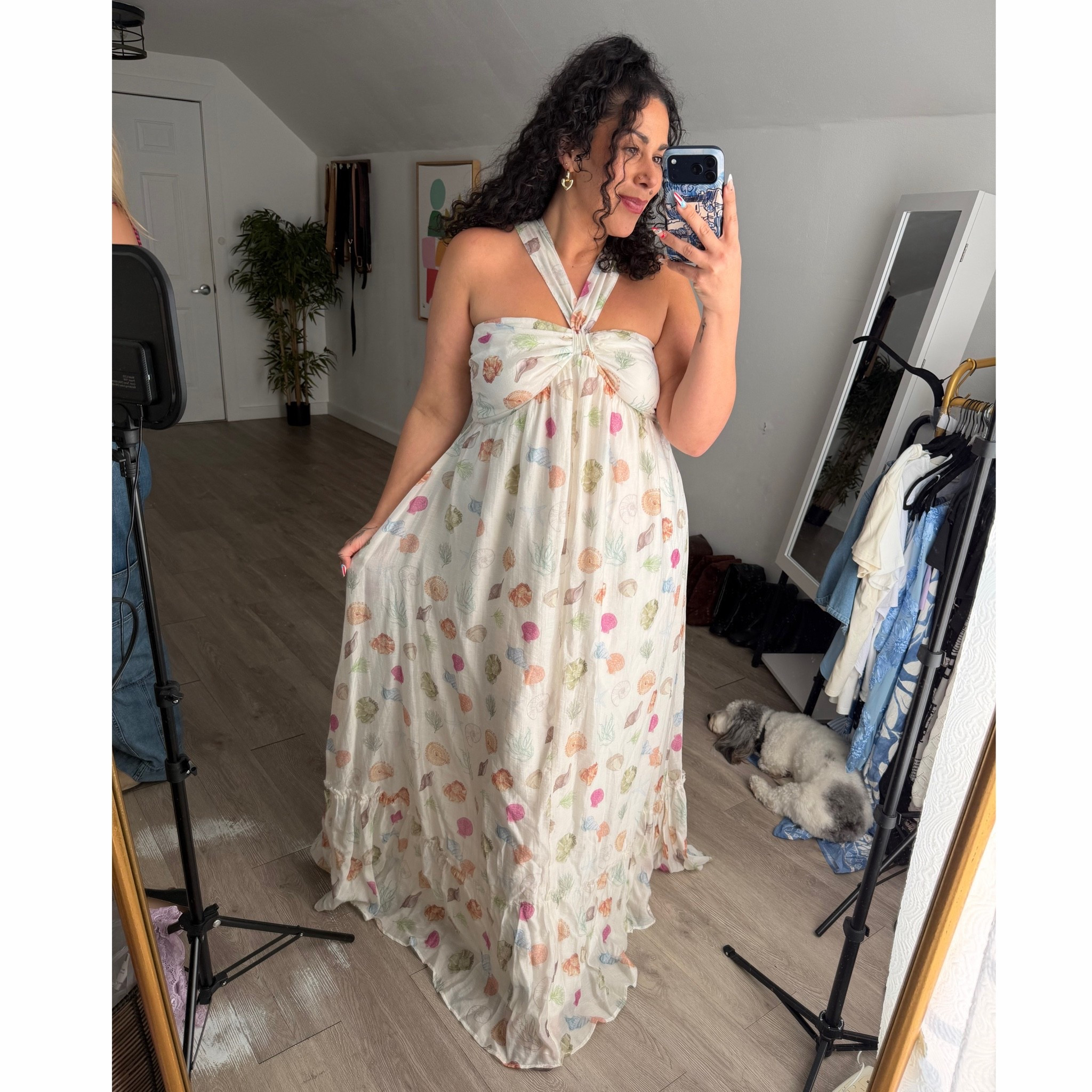 Wearing the XL. 

Coupon code is SAVE30

@VICI

#LTKMidsize #LTKSaleAlert #LTKPlusSize