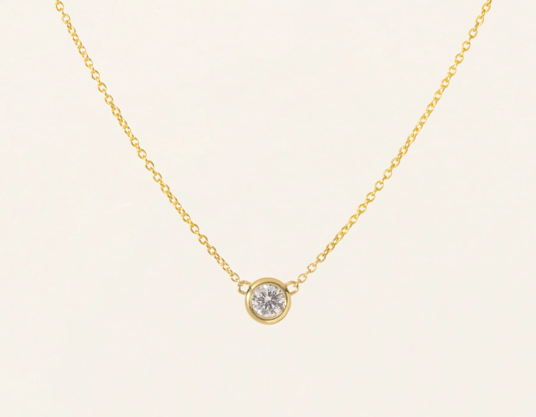 Solitaire Diamond Necklace | Vrai and Oro