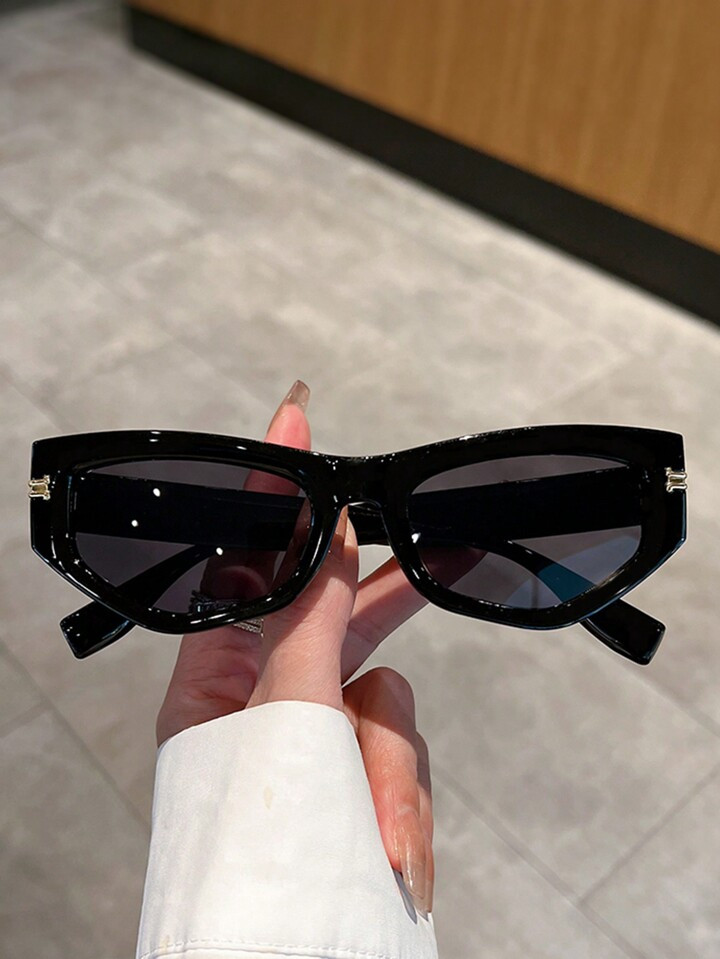 1pc Women's Multicolor Triangle Cat Eye Sunglasses Fashionable Accessory For Traveling | SHEIN