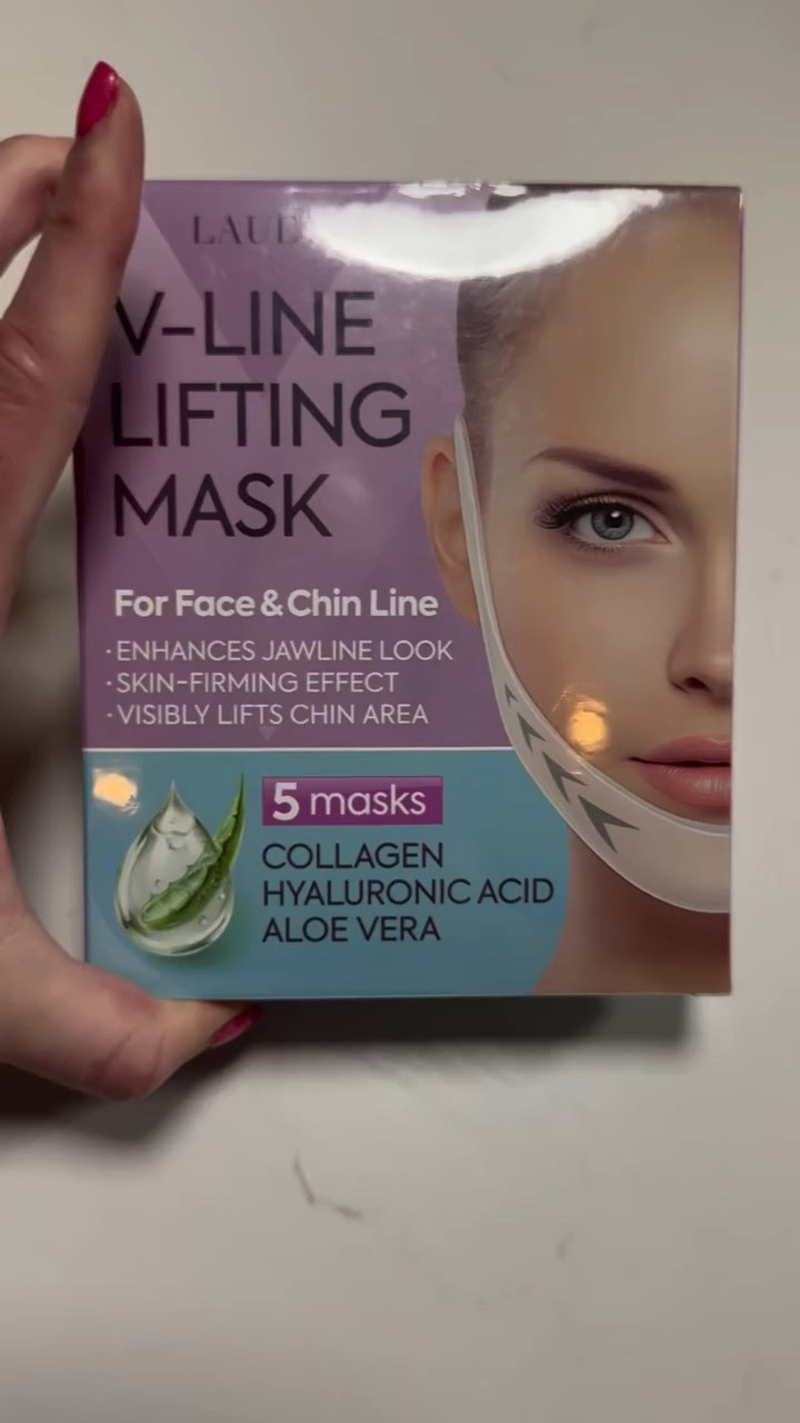 Trying this V-line lifting mask for an easy little self-care moment 🤍 it feels super cooling and comfortable while helping give that snatched, sculpted look. Perfect for busy days when you still want to feel put together.

#selfcare #skincareroutine #gifted

#LTKdayinmylife #LTKBeauty #LTKmomlife