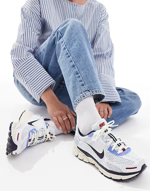 Nike Zoom Vomero 5 unisex trainers in white and blue | ASOS | ASOS (Global)