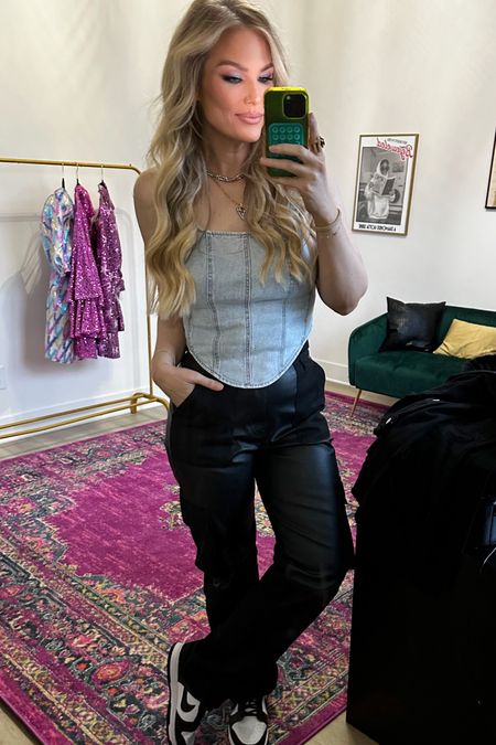 Thursday night out OOTD✨
This corset top with a zipper back and adjustable buckles is such a Nashville vibe- I ordered in black too! I’m wearing a medium, TTS 

#LTKstyletip #LTKFestival #LTKbeauty