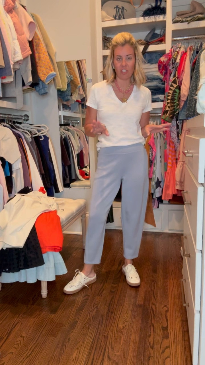 Let’s talk pants…spanx air essential barrels are my absolute favorite. I have them in so many colors. I think every closet needs a black pair. I wear mine casual and dressy. I’m going to link up my other closet staple pants. I wear small petite. 

*be sure to use code LTKSPANX for 20% off (almost) sitewide through 3/15!

#LTKdayinmylife #LTKOver40 #LTKmomlife