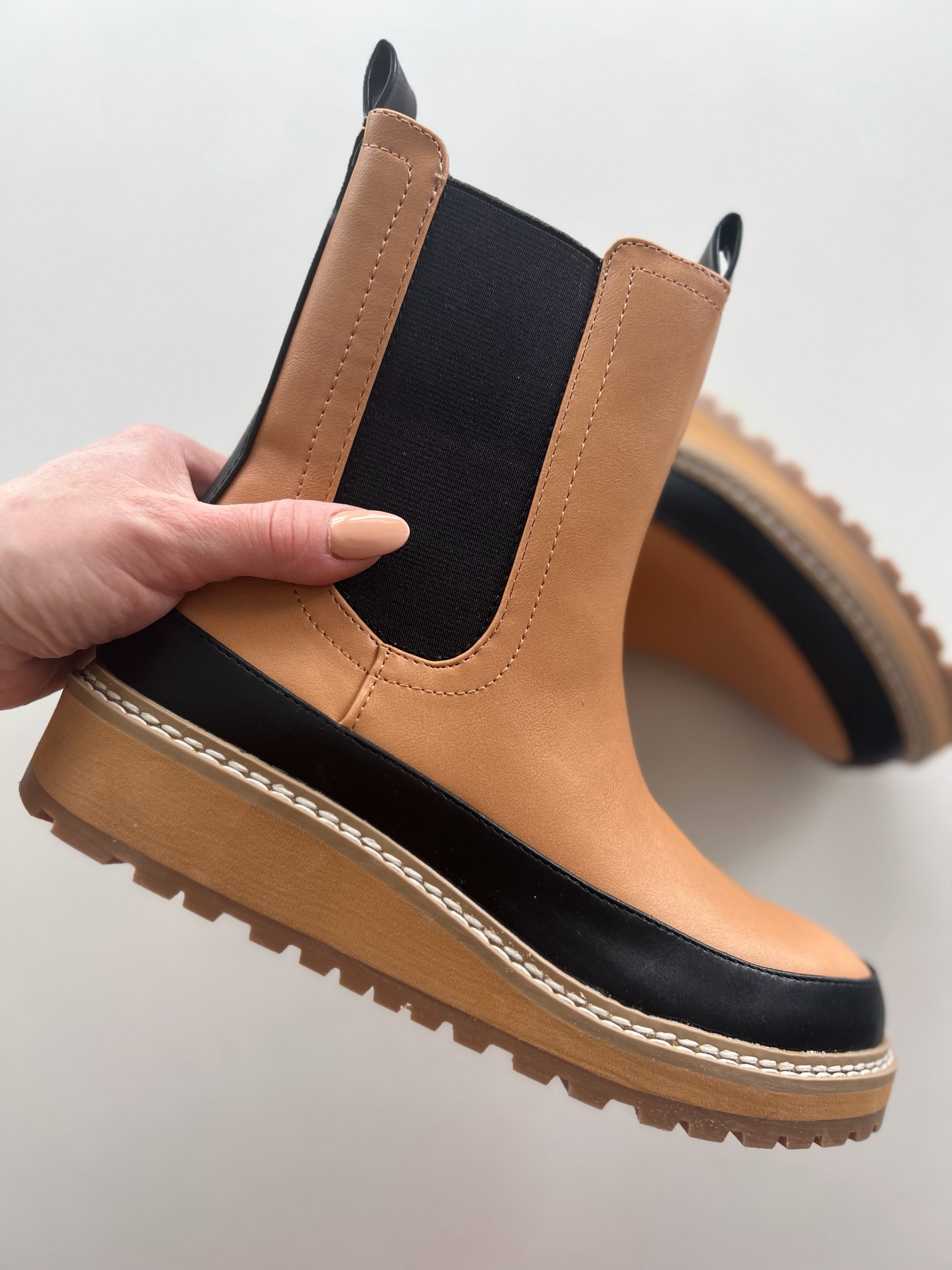 Winter outfits, Chelsea boot at Target! I get so many compliments on these !!




#LTKMidsize #LTKdayinmylife #LTKmomlife