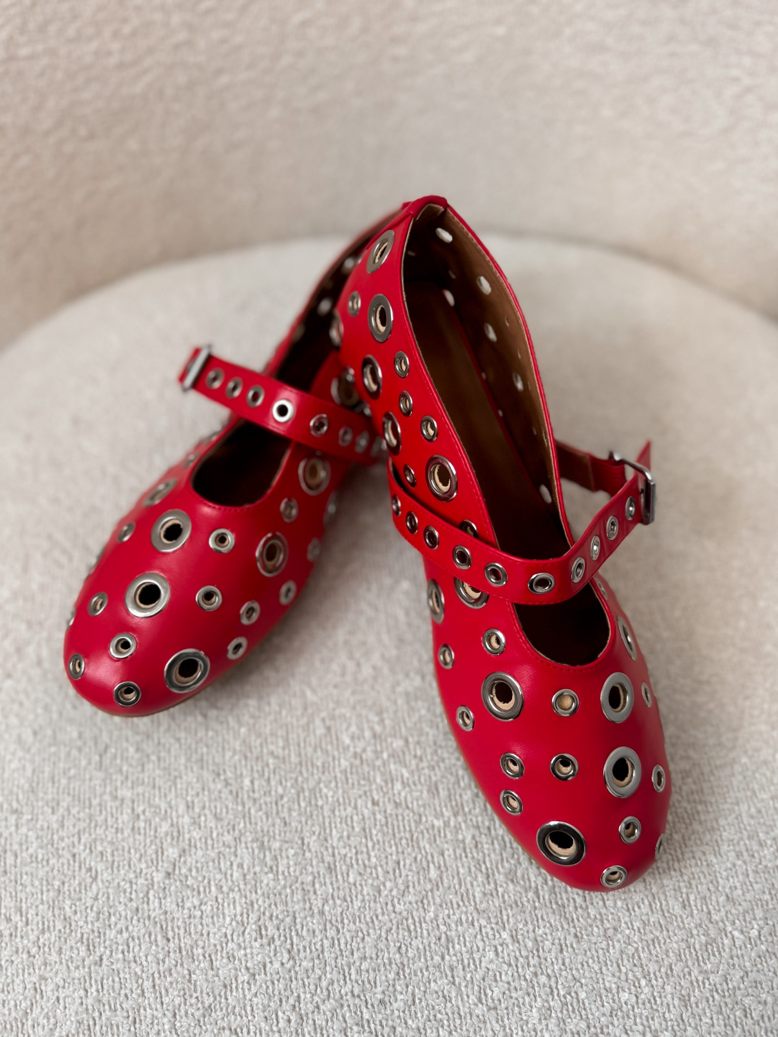 Amazon ballet flats! Loveee ❤️

#LTKFindsUnder50 #LTKStyleTip #LTKShoeCrush