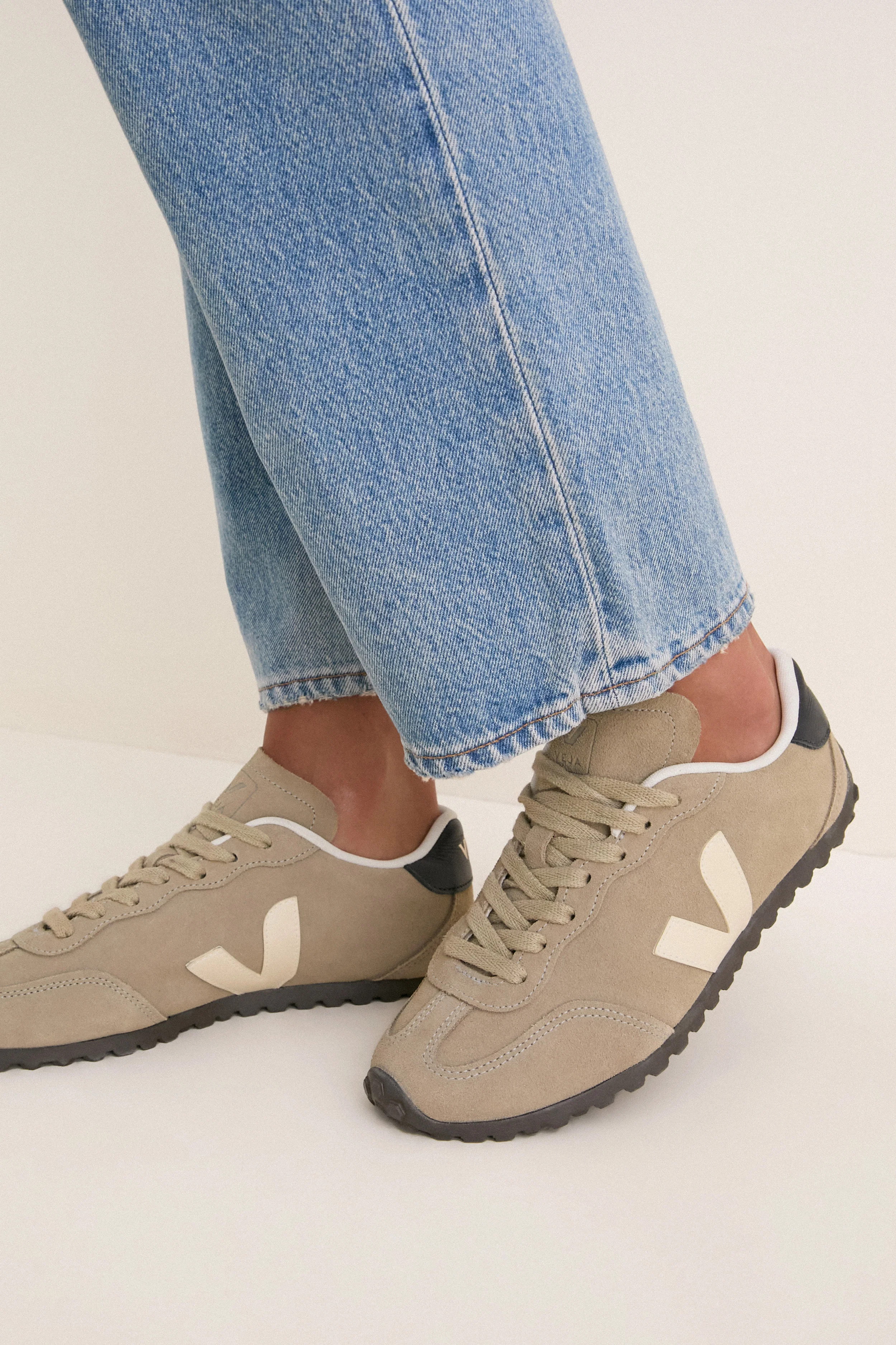 Taupe Pierre GT Sneakers | Tuckernuck (US)