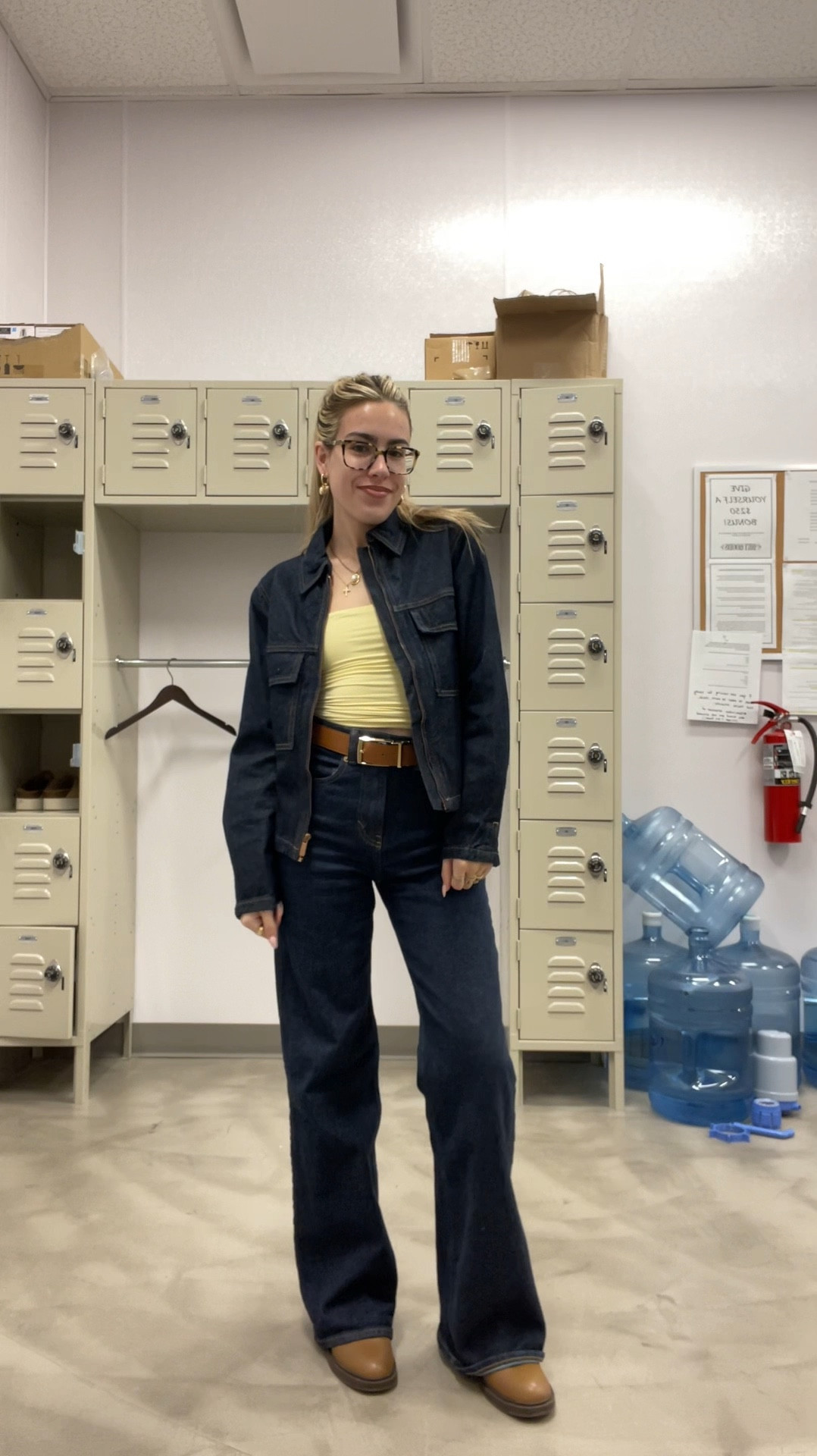 Denim on denim 💙

#LTKStyleTip #LTKWorkwear #LTKShoeCrush