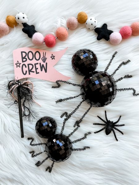 Disco ball spiders, Halloween decor

#LTKHoliday #LTKHalloween #LTKSeasonal