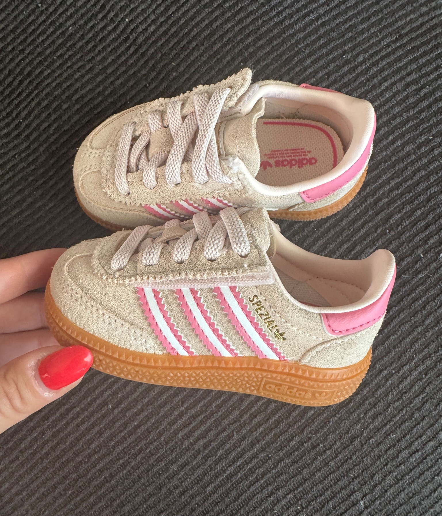 The cutest baby adidas handball spezial shoes!!! #baby #shoes #toddler #adidas #handballspezial #babyadidas #sale

#LTKBaby #LTKKids #LTKSaleAlert