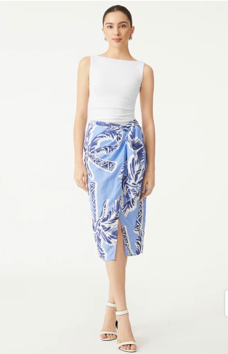 Tank tops with built in bras are so nice for summer ☀️ just discovered the brand! Skirt isn’t on their website so I looked for a few similar.

#LTKootd #LTKSeasonal #LTKTravel