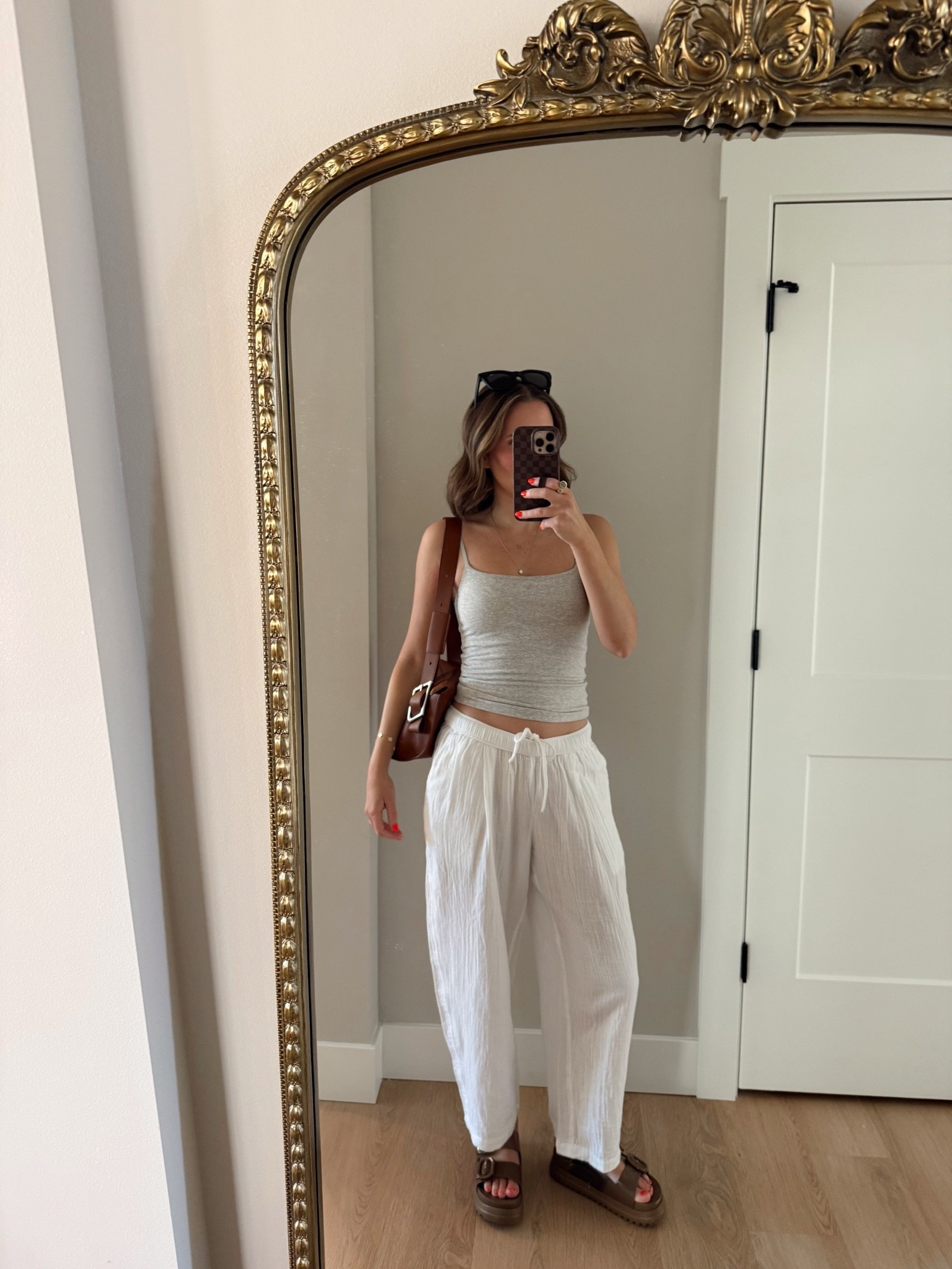 Cute + comfy summer combo☀️ my pants are on sale for $35! Wearing a xs tank and small pants

Aritzia style, gauze pants, summer outfit, Abercrombie

#LTKootd