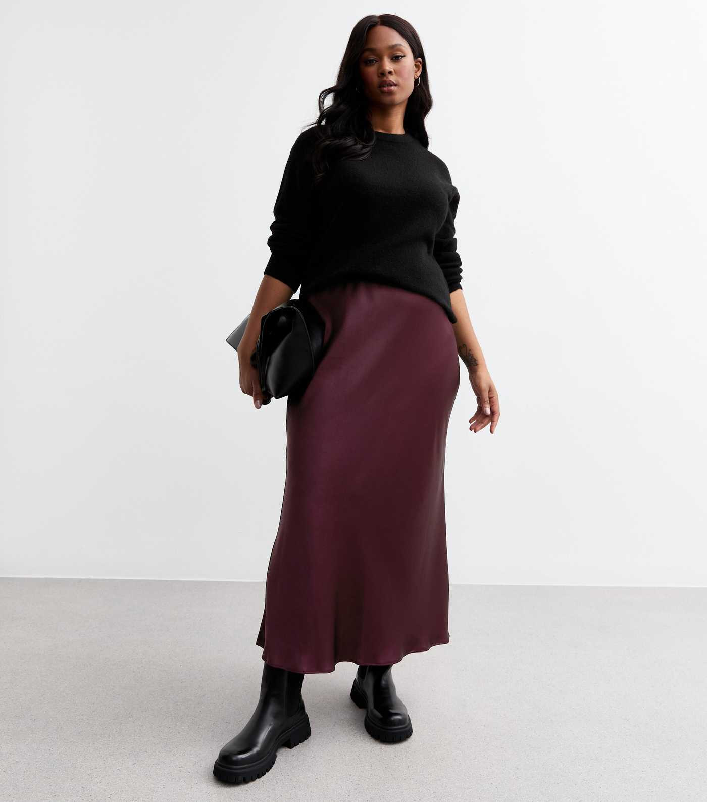 Curves Burgundy Satin Bias Midi Skirt | New Look | New Look (UK)