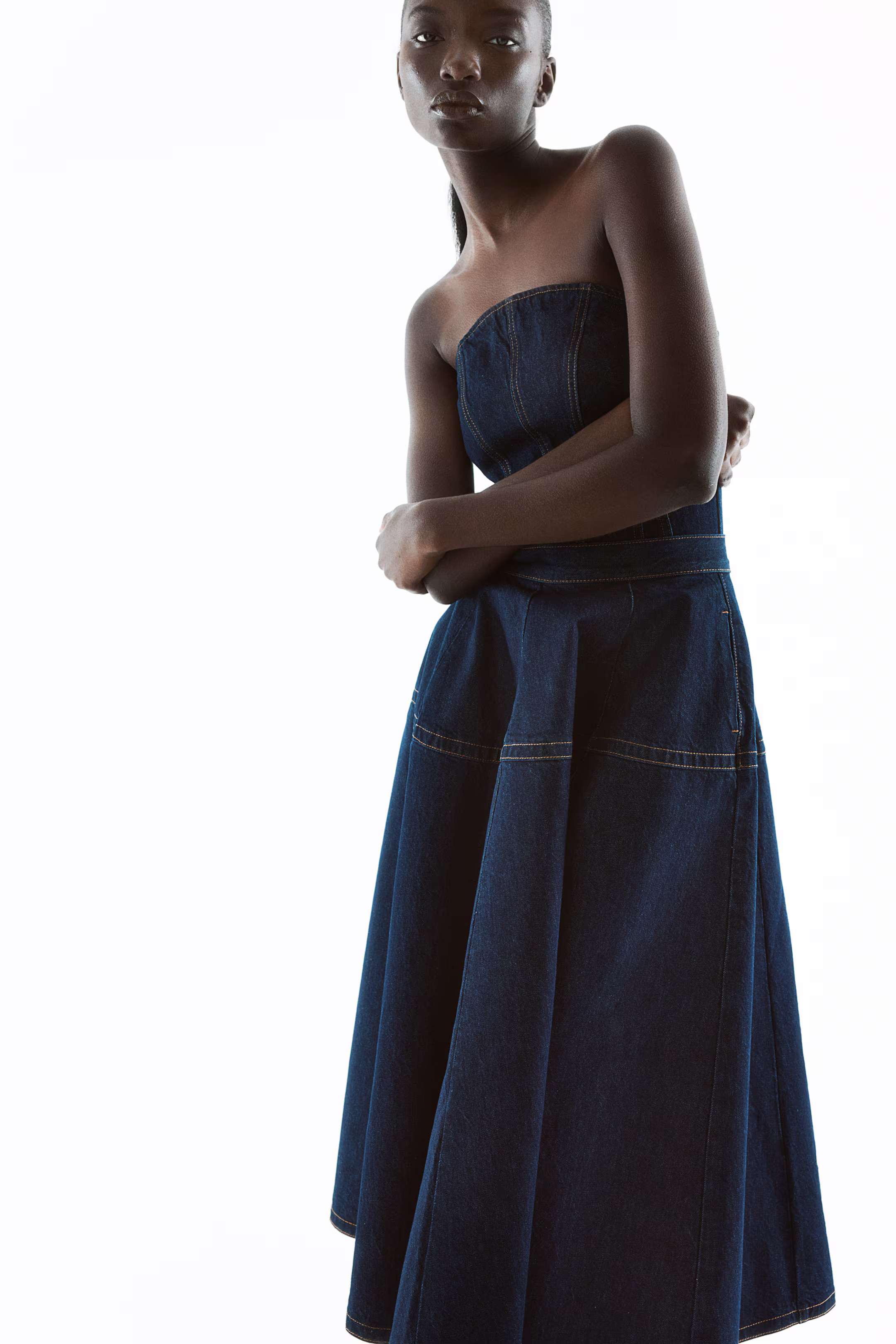Circular denim skirt - High waist - Midi - Denim blue - Ladies | H&M GB | H&M (UK, MY, IN, SG, PH, TW, HK)