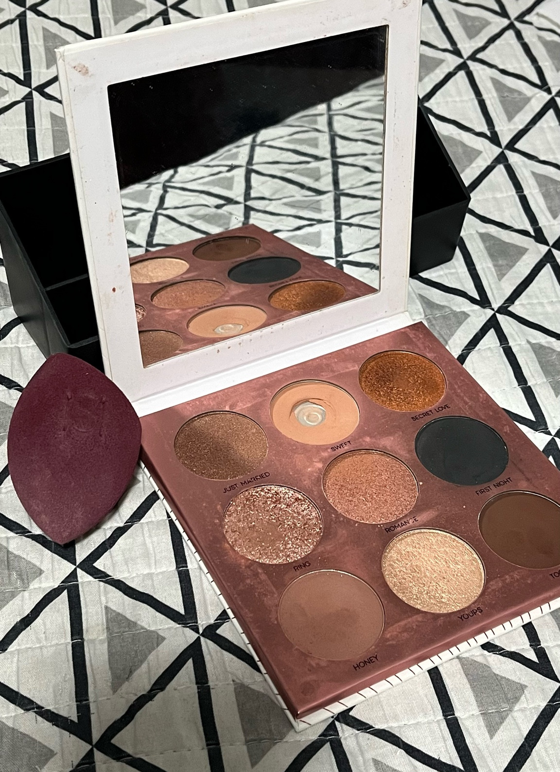 Paleta Special Day e a tão famosa Esponjinha da Mari Saad são os queridinhos de todos que amam maquiagem.

A paleta é super multifuncional e da para criar diversos looks, desde os mais leves até os mais elaborados.

A esponjinha é super macia e fácil de manusear e quando molhada fica muito mais macia do que seca. 

#LTKFind #LTKbrasil #LTKbeauty