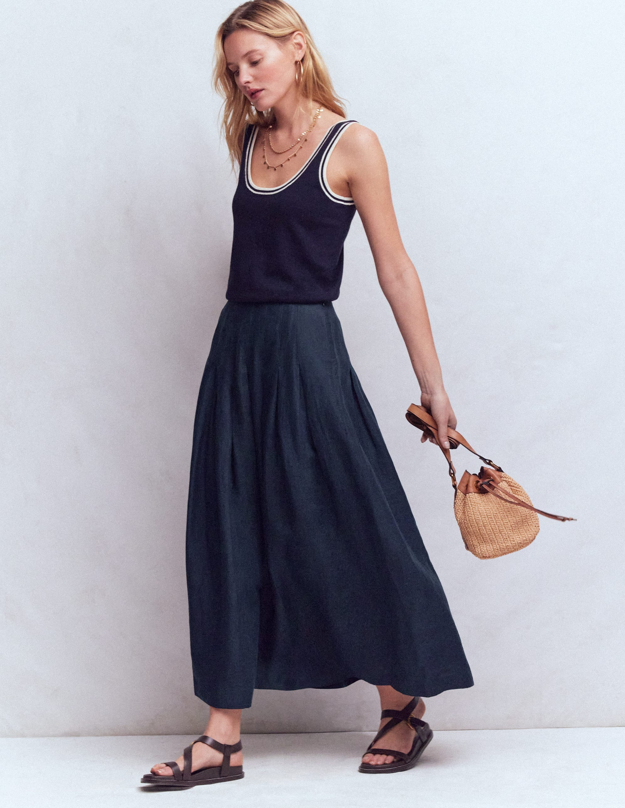 Valentina linen Skirt-Navy | Boden (US)
