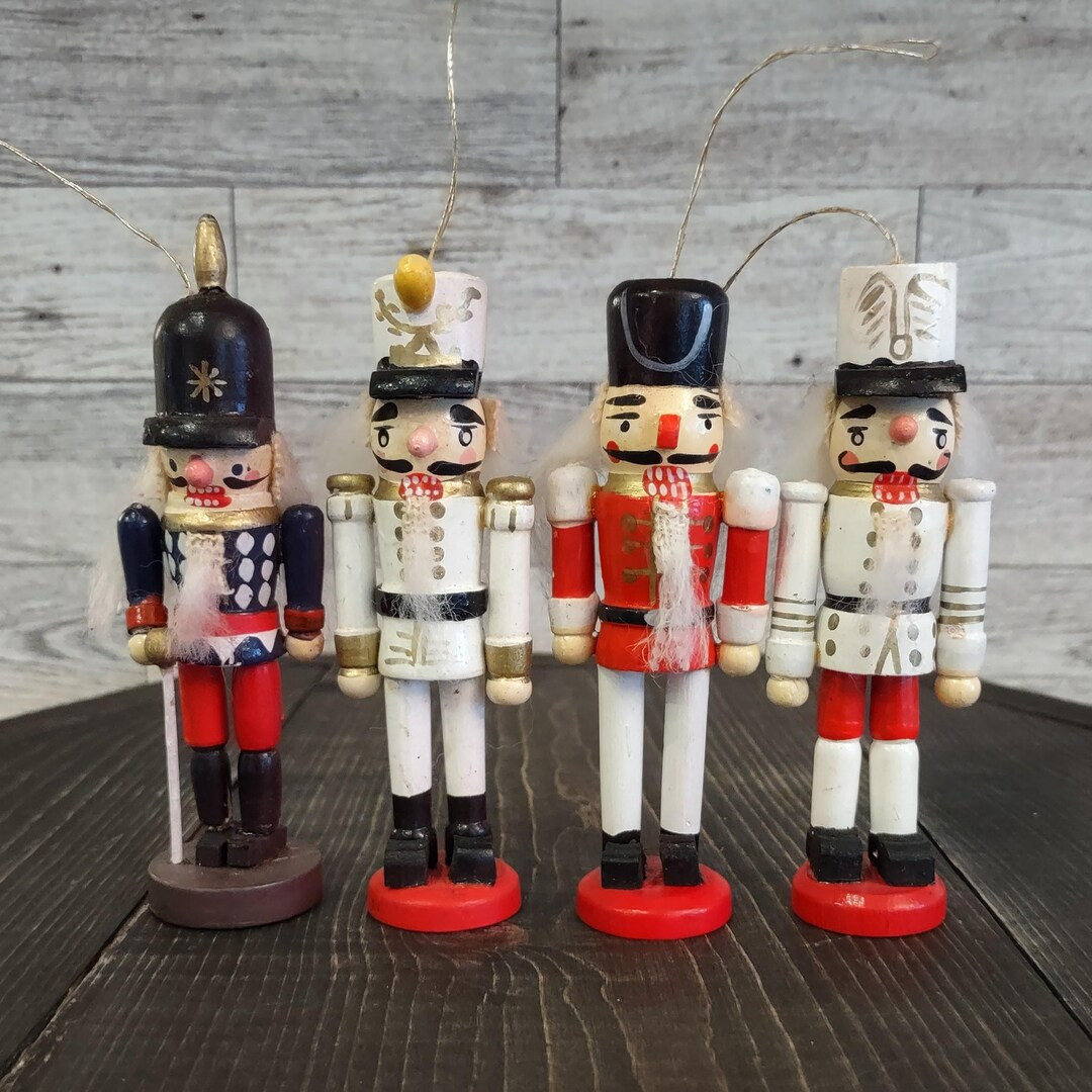 Price:
        $22.50 | Etsy (US)