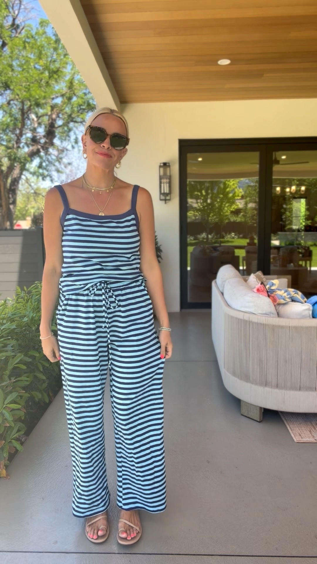 Here is that same set in pants!

#LTKootd #LTKgrwm #LTKmomlife
