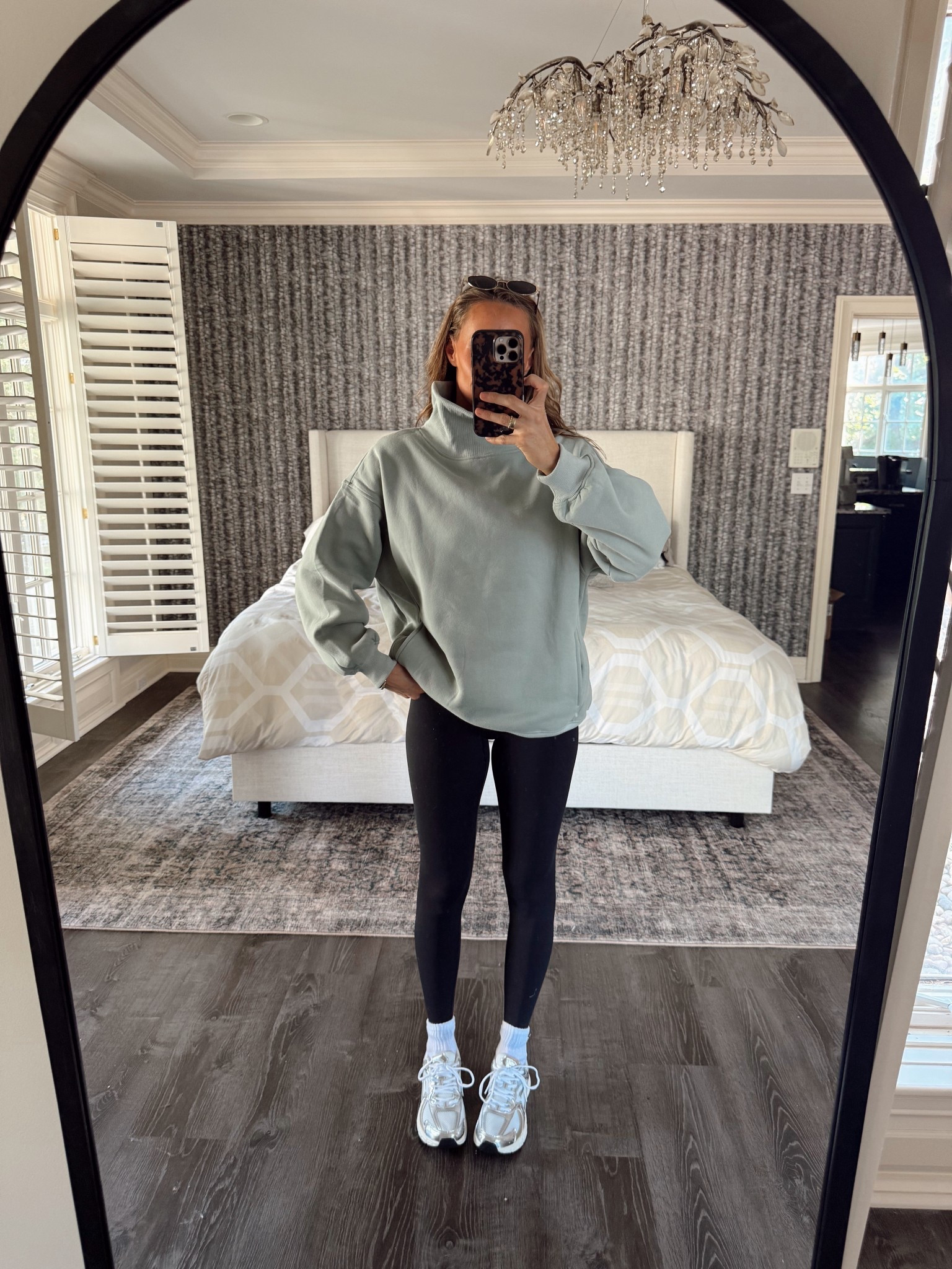 Forever a hoodie + leggings girl 🤍 obsessed with this cute cowl neck detail!

#LTKFindsUnder50 #LTKSeasonal #LTKStyleTip