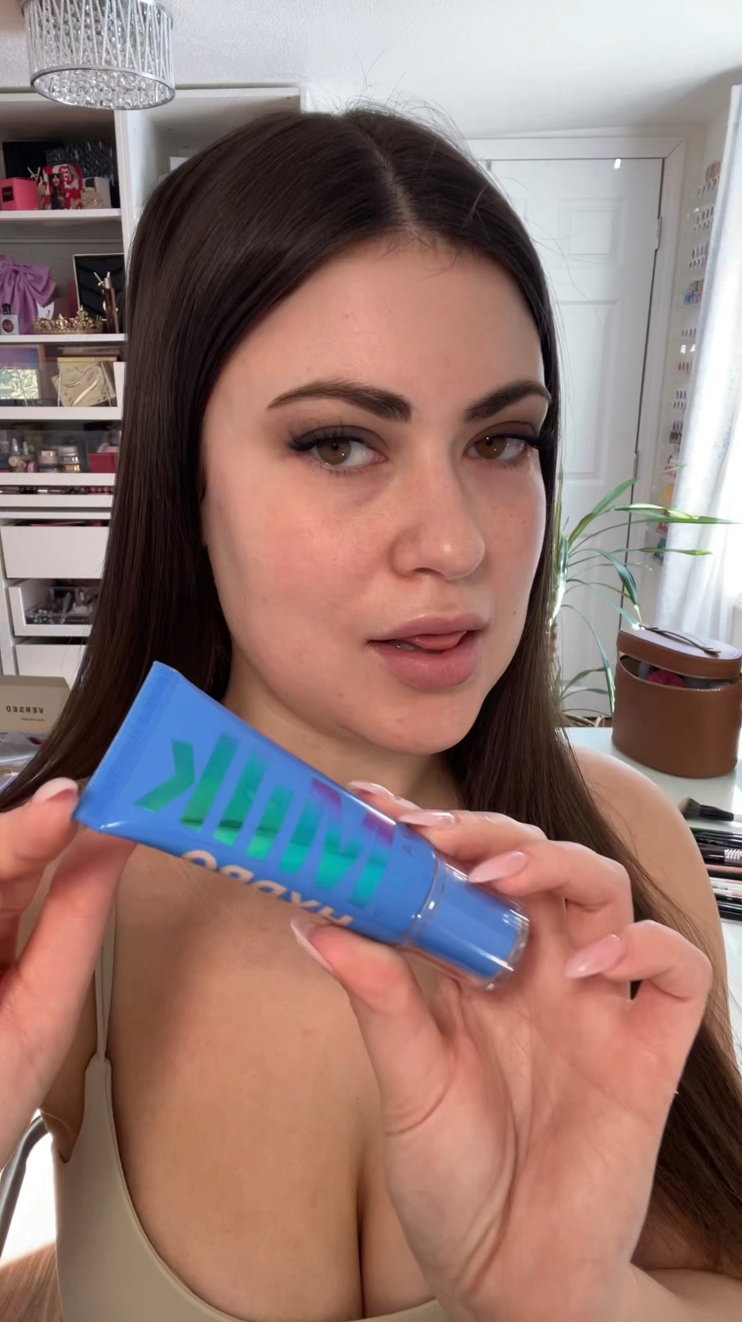 First impression of the new MILK Makeup Hydro Grip Gel Skin Tint 💙 Shade 3 

#LTKBeauty