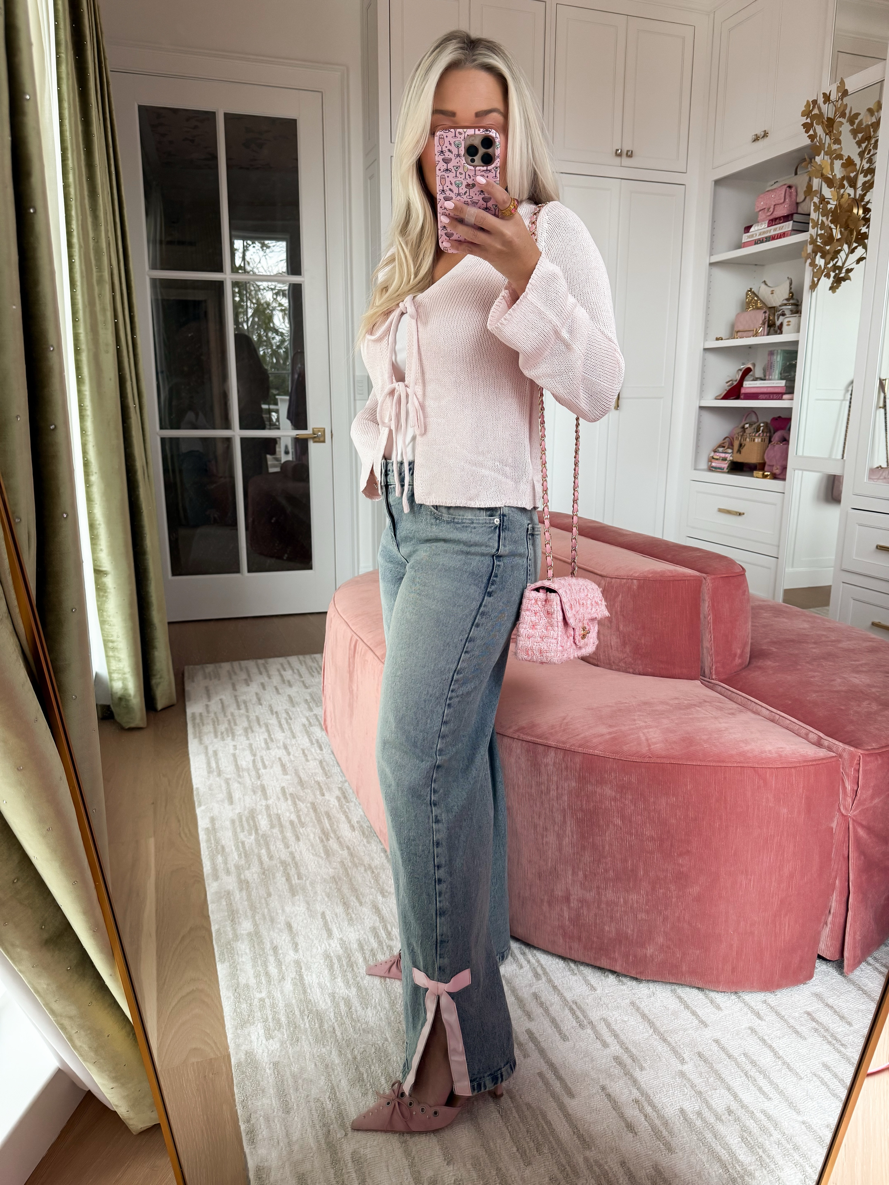 Walmart try-on haul. Wearing size 2 jeans, small in sweaters. Spring styles + Valentine’s looks. 

 

#LTKootd