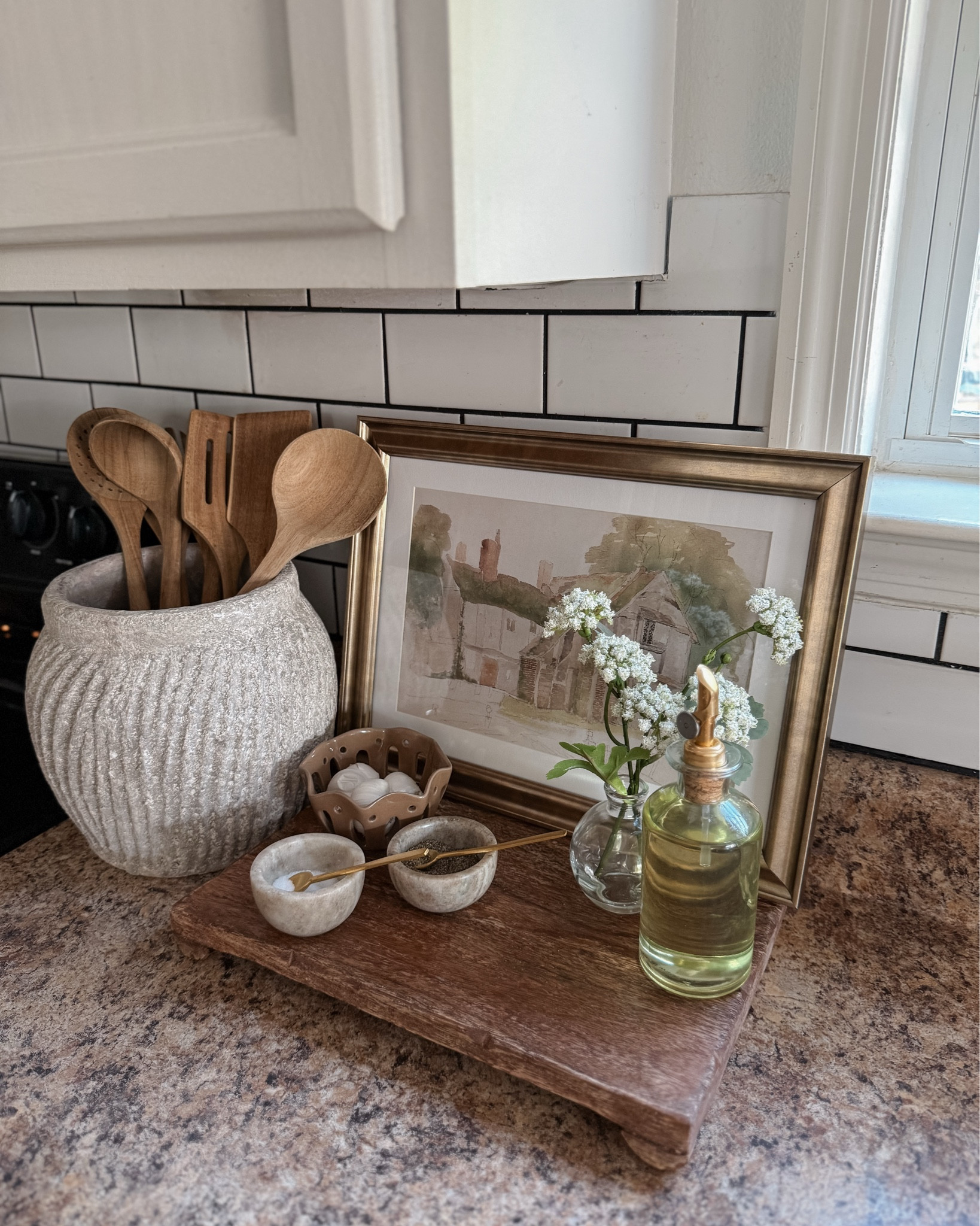 My favorite planter from Michael’s is 40% off and back in stock for shipping! Perfect for florals and wooden utensils in the kitchen! 

#LTKHome #LTKSeasonal #LTKSaleAlert