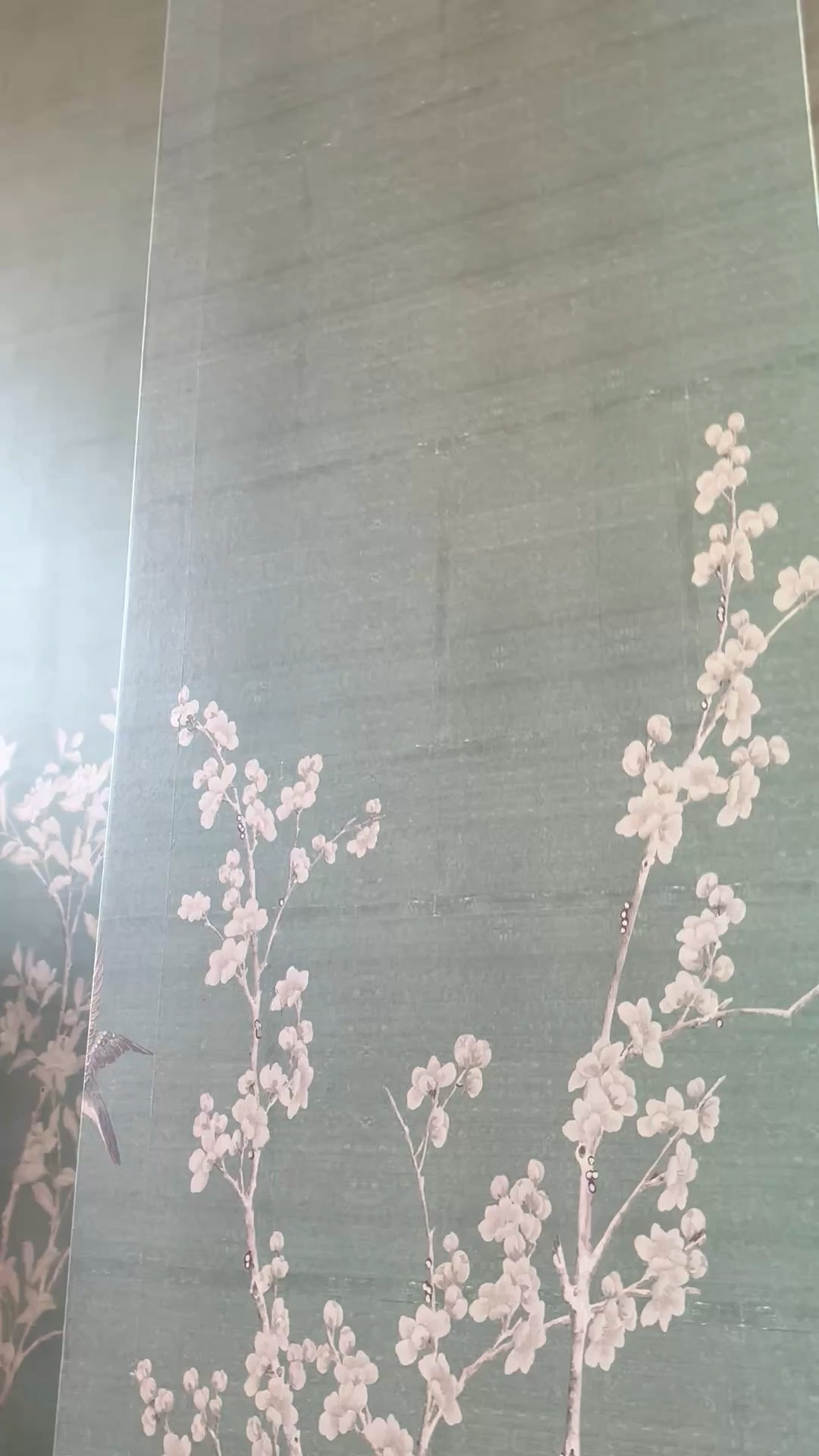 Chinoiserie wallpaper that elevates any space — timeless, elegant, and full of character.


#Chinoiserie
#ChinoiserieWallpaper
#Wallcovering
#ElegantInteriors
#DesignDetails
#TimelessStyle

#LTKFestival #LTKHome