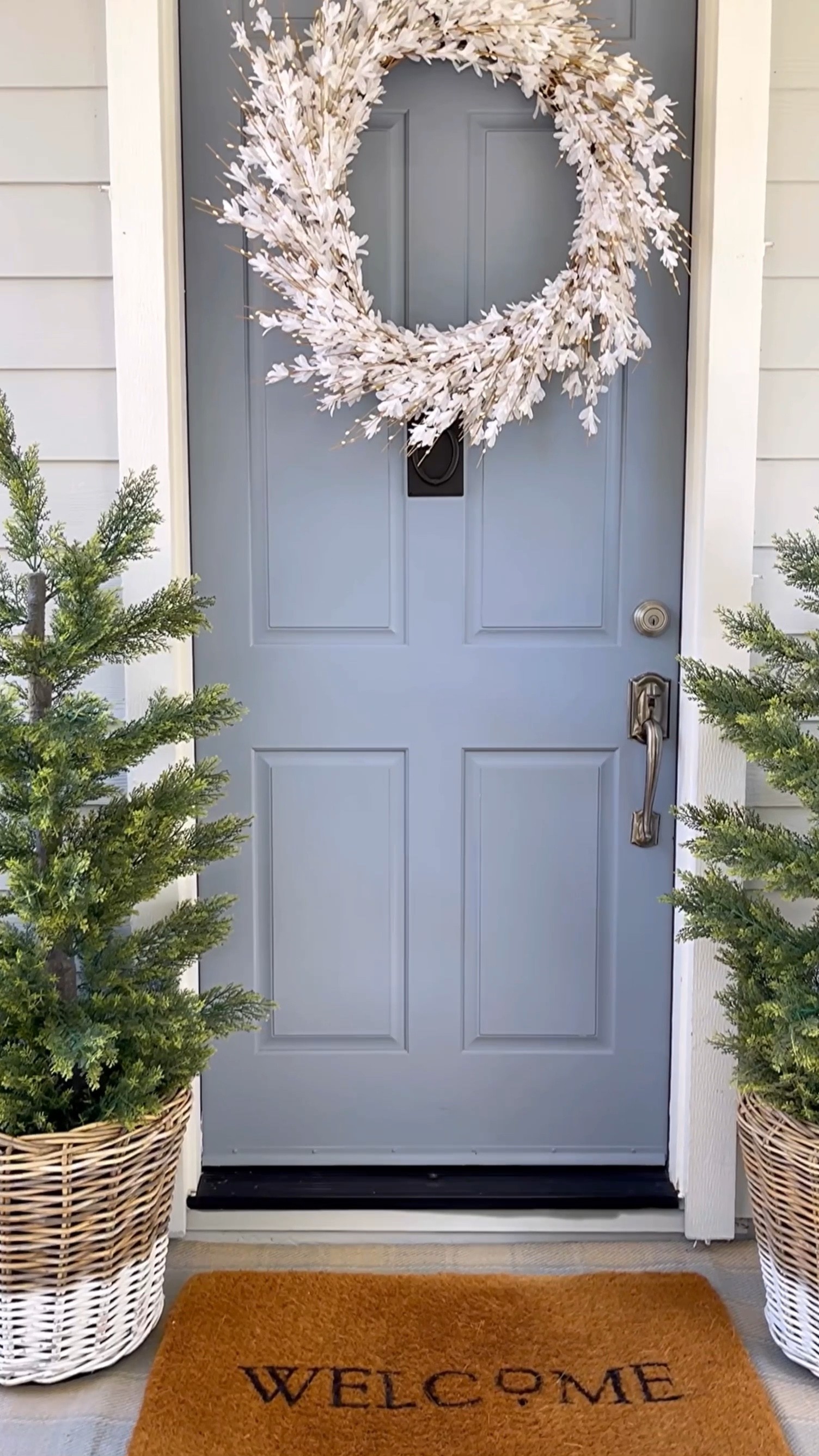 Fall front porch 

#LTKSeasonal #LTKhome