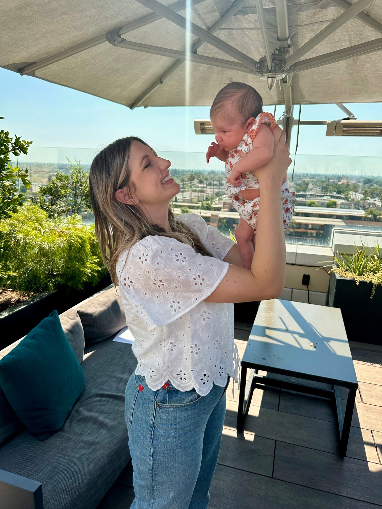 Breastfeeding friendly top! #breastfeeding #nursingoutfit

#LTKFindsUnder100 #LTKFindsUnder50