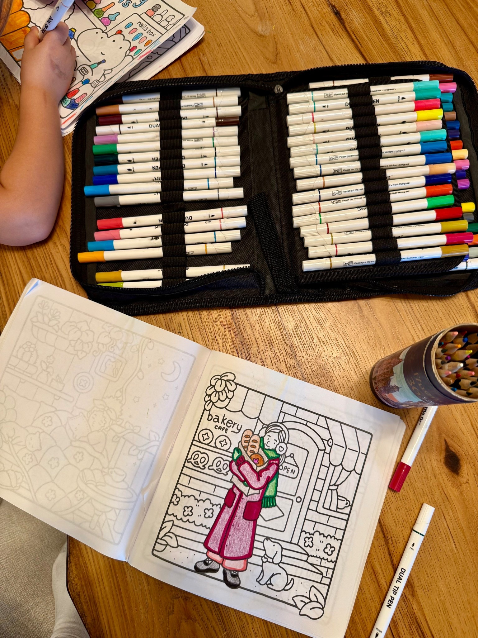Love these color books so much! The marker set is a must 😍