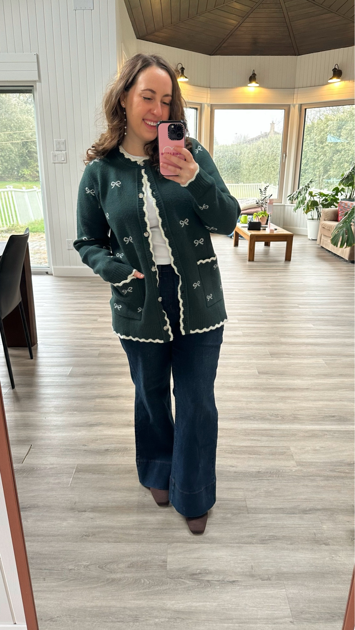 Holiday sweaters are one of my favourite things to wear this time oChristmas

#LTKootd #LTKHoliday #LTKMidsize