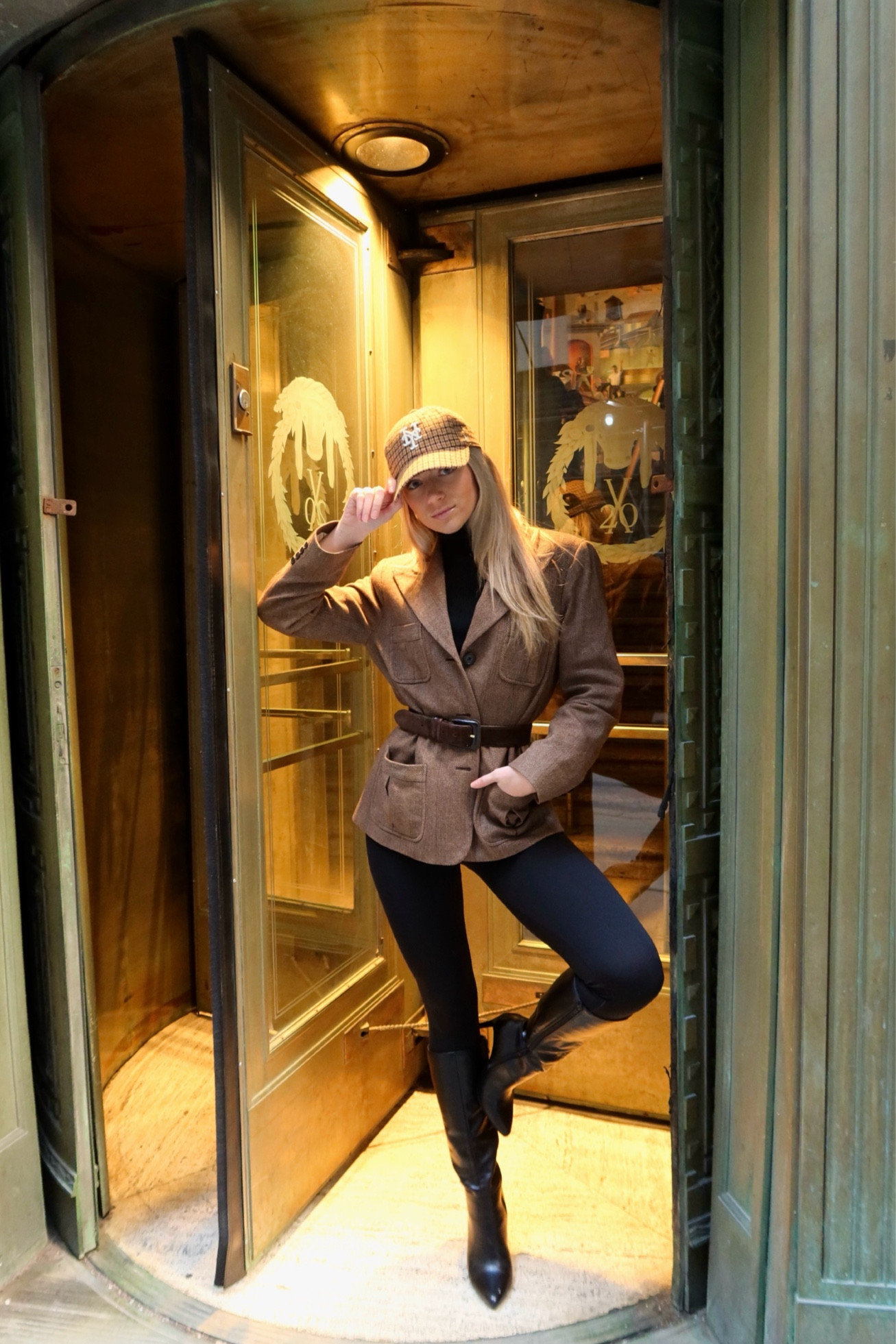 Tweed blazer season 

#LTKSeasonal #LTKWorkwear #LTKNYFW