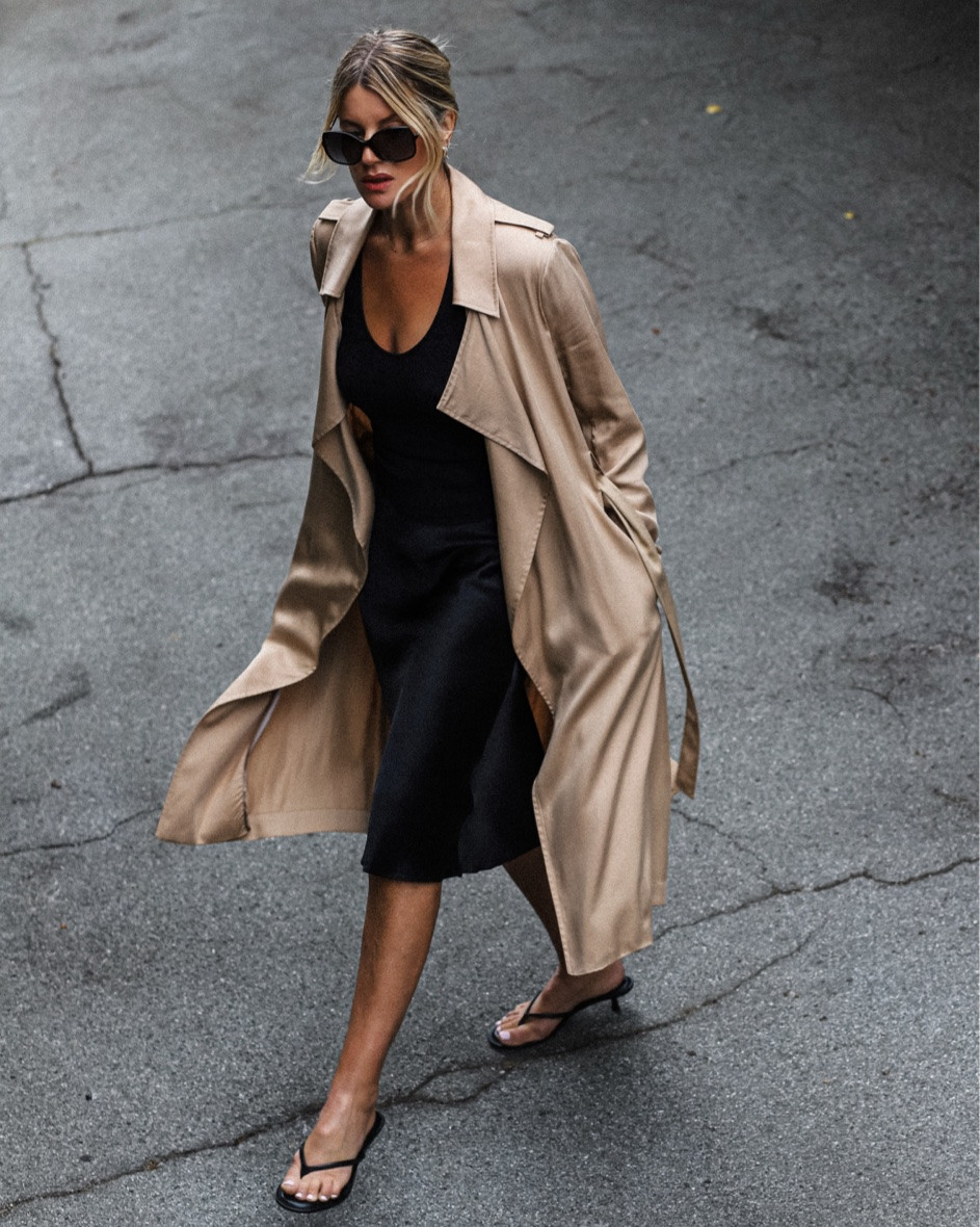 classic things 

NOTE: lyocell trench — Saks, no longer available

#minimalstyle #minimalchic #simplestyle #90sstyle #fallstyle #streetstyle

#LTKootd