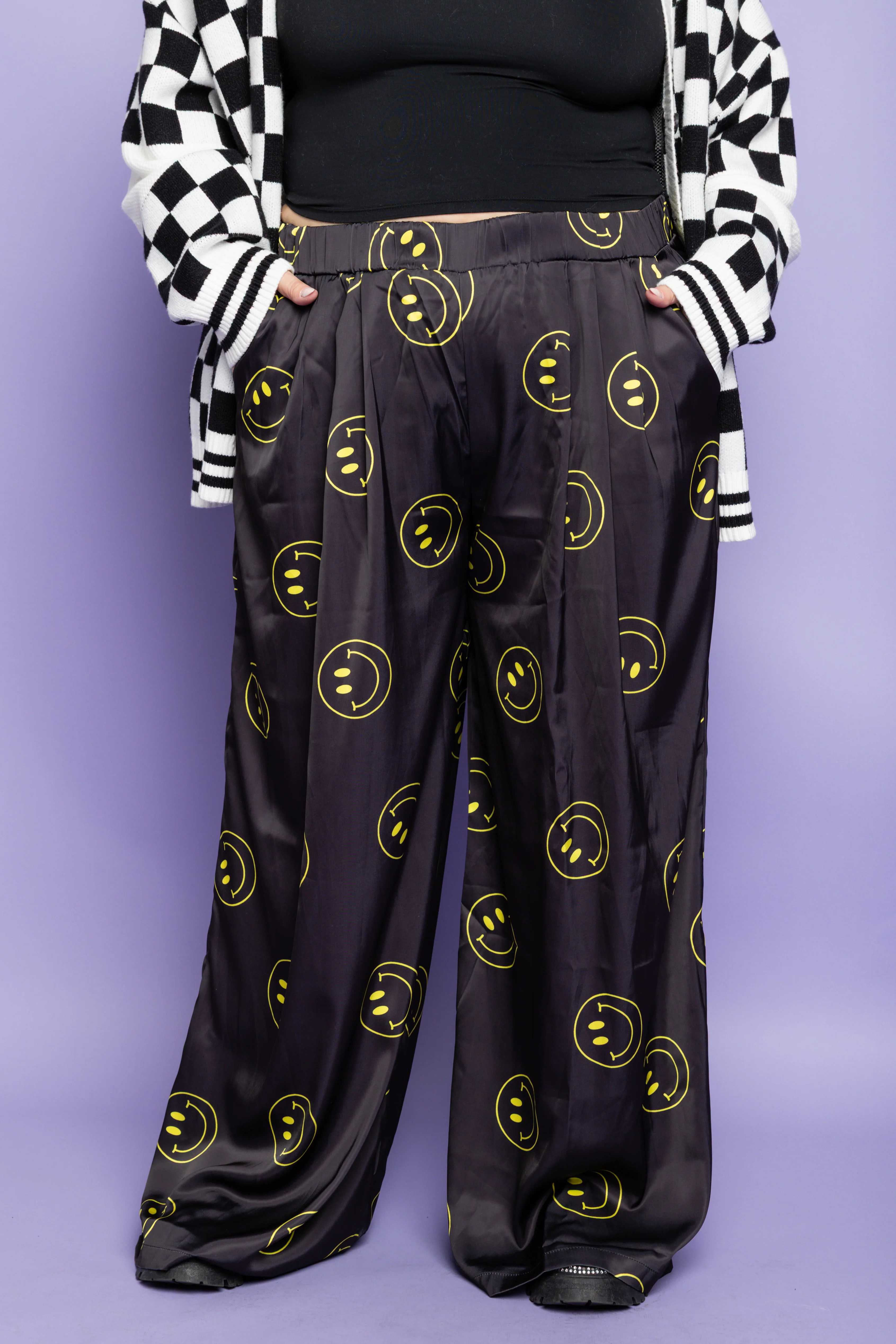 Oh So Happy Smiley Face Pants- Black | WKNDchasers