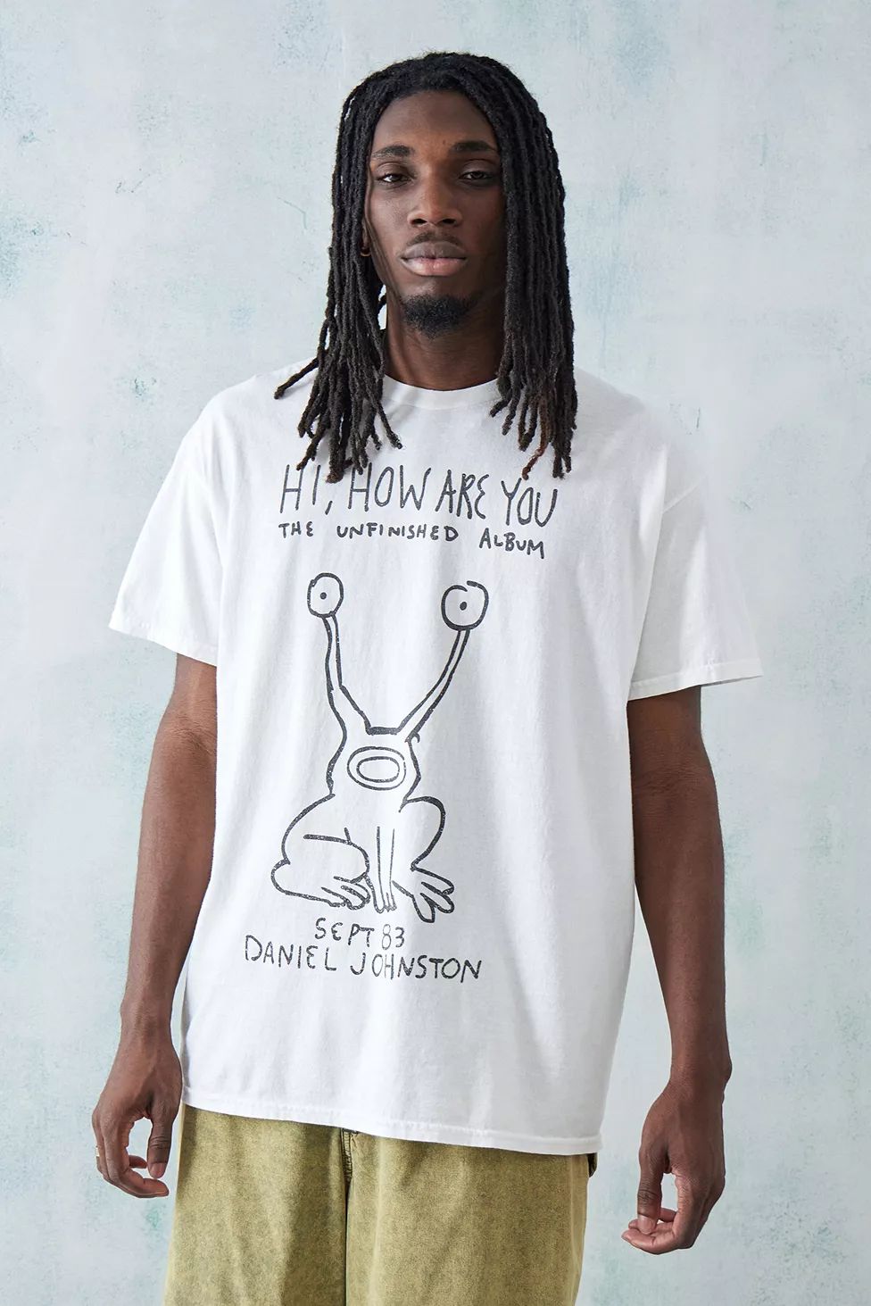 UO White Daniel Johnston How Are You T-Shirt | Urban Outfitters (EU)