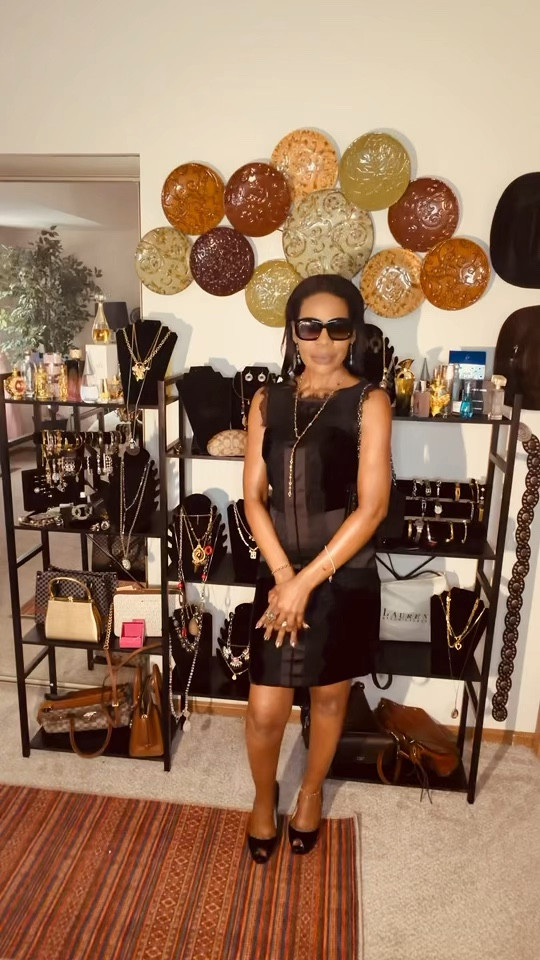 One Dress, 2 Looks 👗✨ Still Classy for Any Networking Event You do NOT have to spend a lot to look this put together… 👗✨
Watch how I style one dress two ways for a networking event — giving you classy, polished, and effortless everyday glam without overspending.

Whether you’re heading to a business event, brunch, or evening out, these looks will have you walking in confident and elevated every time. 💼💕

Shop my looks here 👉 https://www.shopltk.com/explore/nothinglikesweet_t
#nextworkingevent
📧 

#LTKootd #LTKActive #LTKgrwm