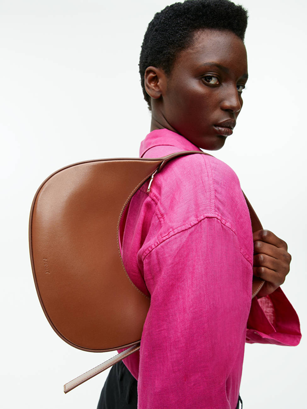Leather Shoulder Bag | ARKET (US&UK)