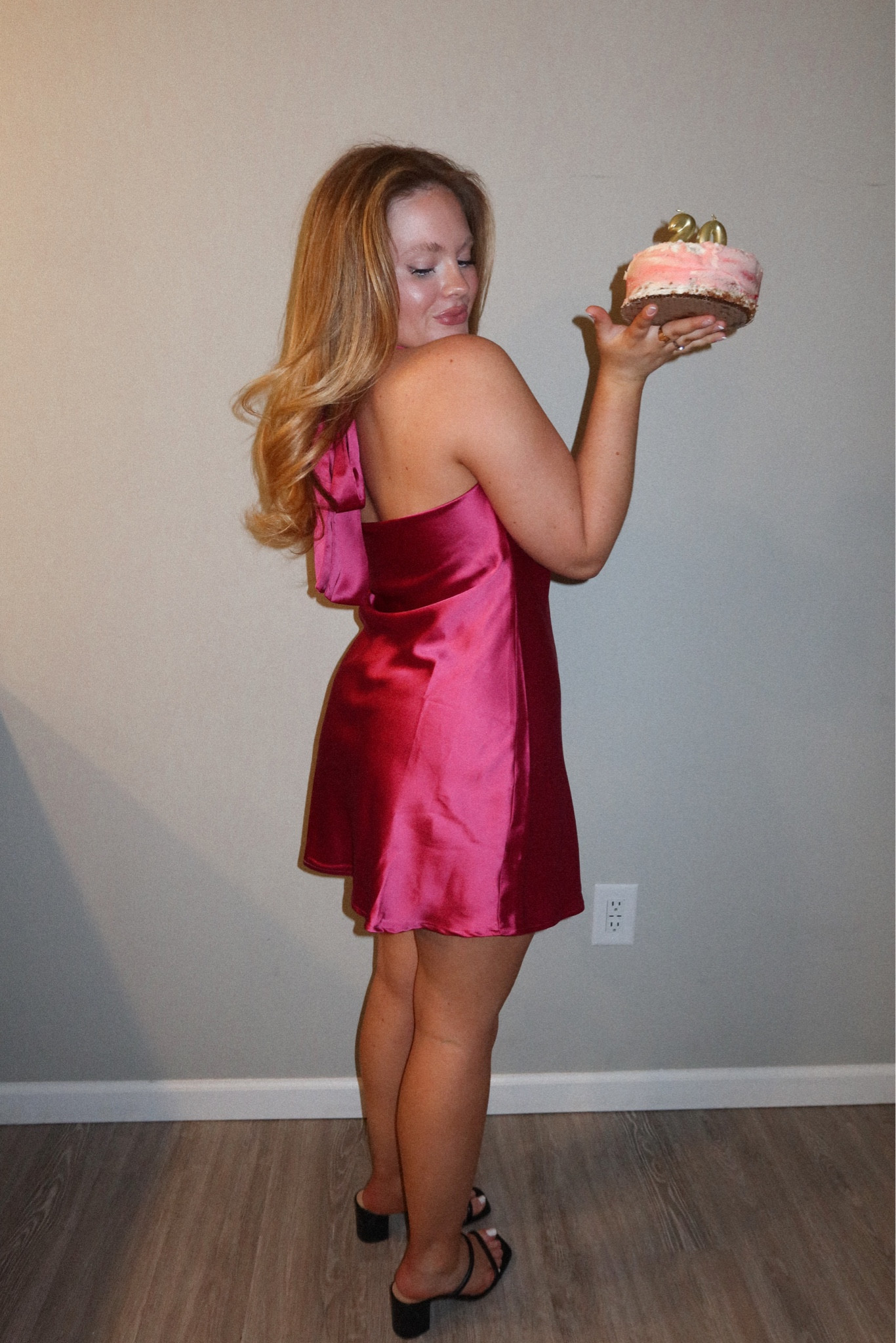 Birthday dress🩷 

#LTKGiftGuide #LTKfit #LTKFind