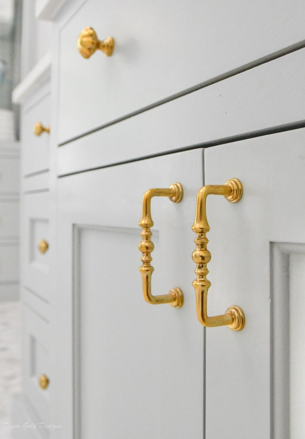 Brass gold cabinet hardware 

#LTKHome