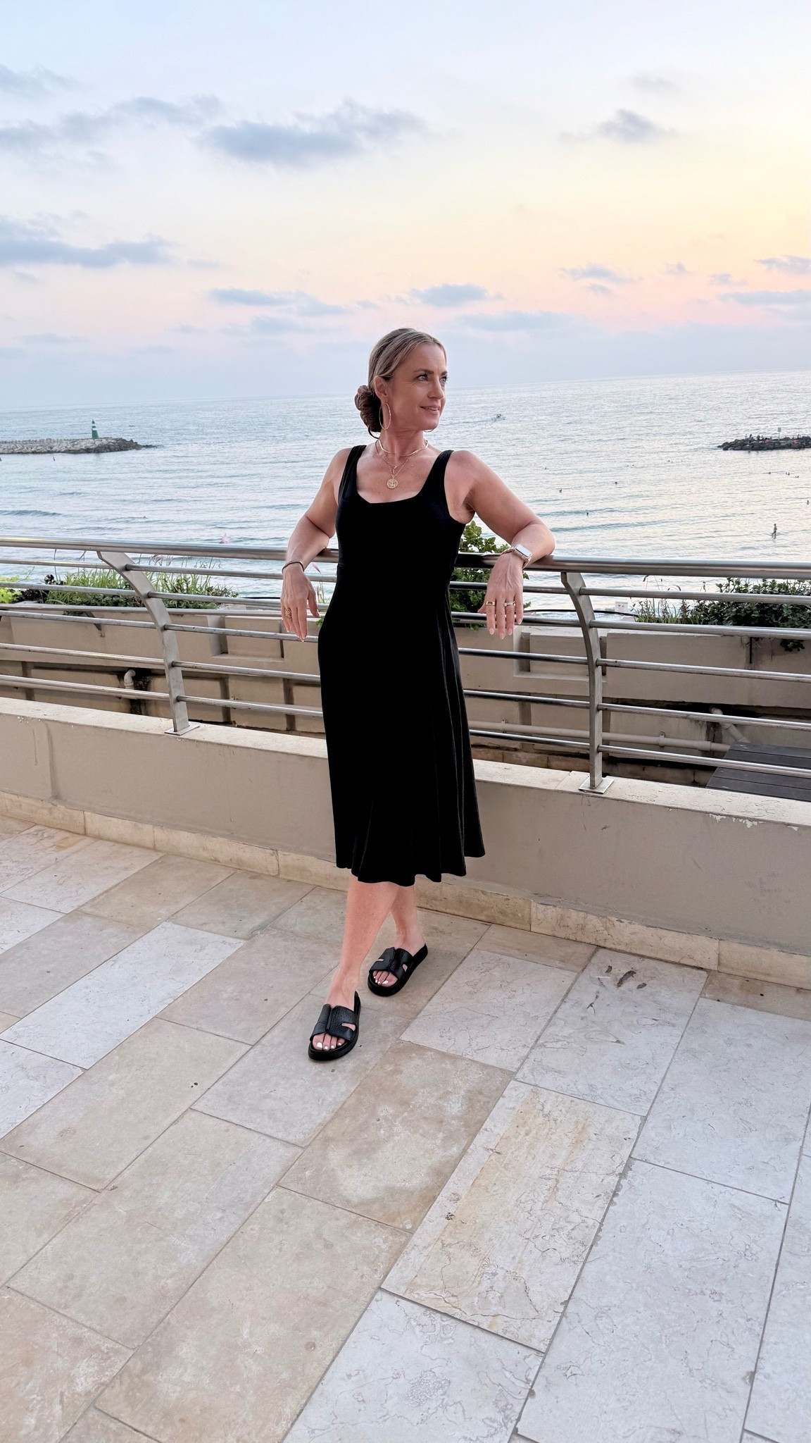 beachy, but sophisticated dinner look

#LTKootd #LTKOver40