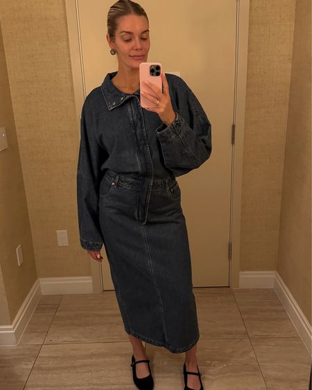 denim dress & flats 🥿 

#LTKshoecrush #LTKstyletip