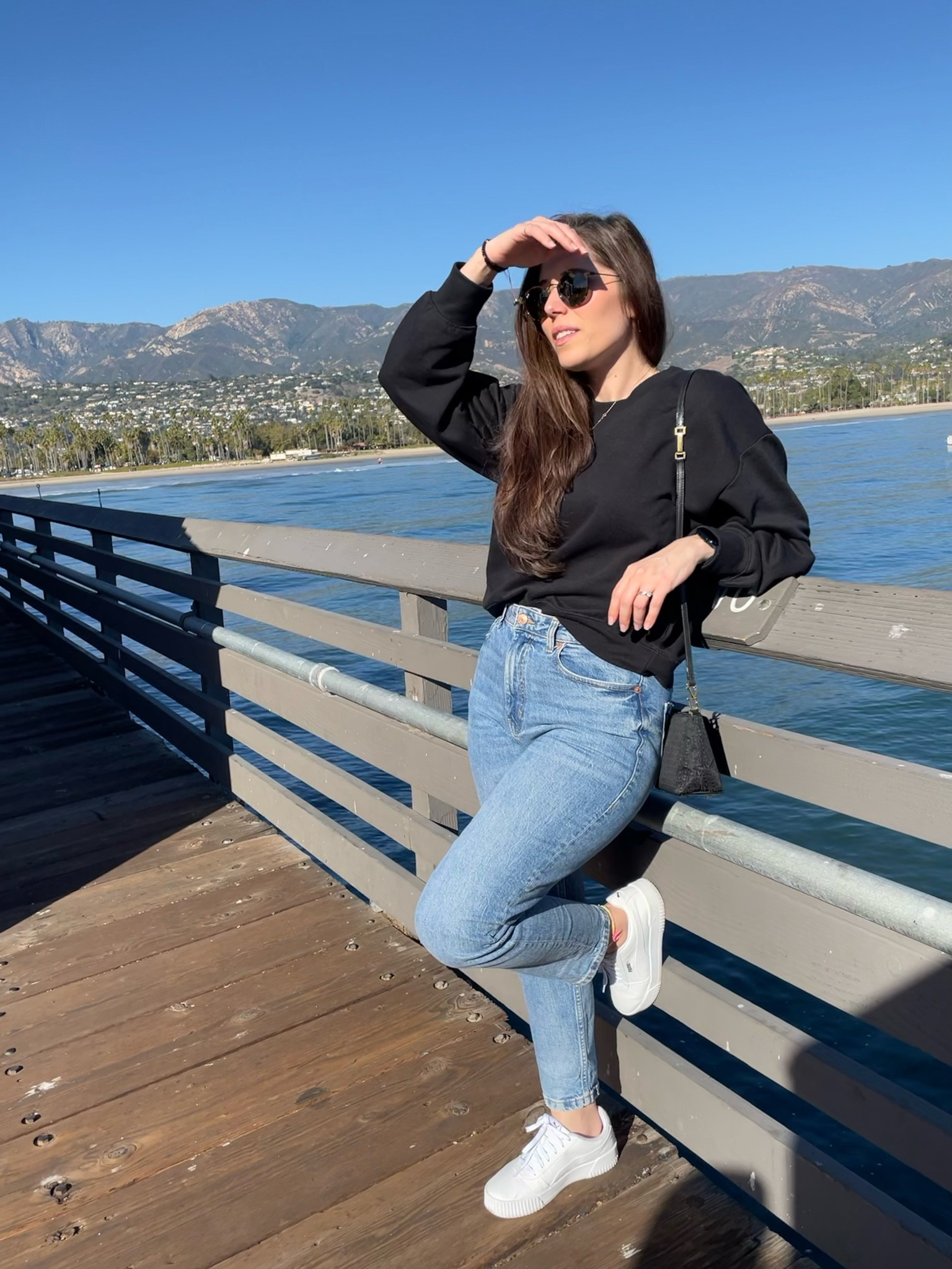 Basic outfit for a getaway trip :)

#LTKbeauty #LTKstyletip #LTKtravel